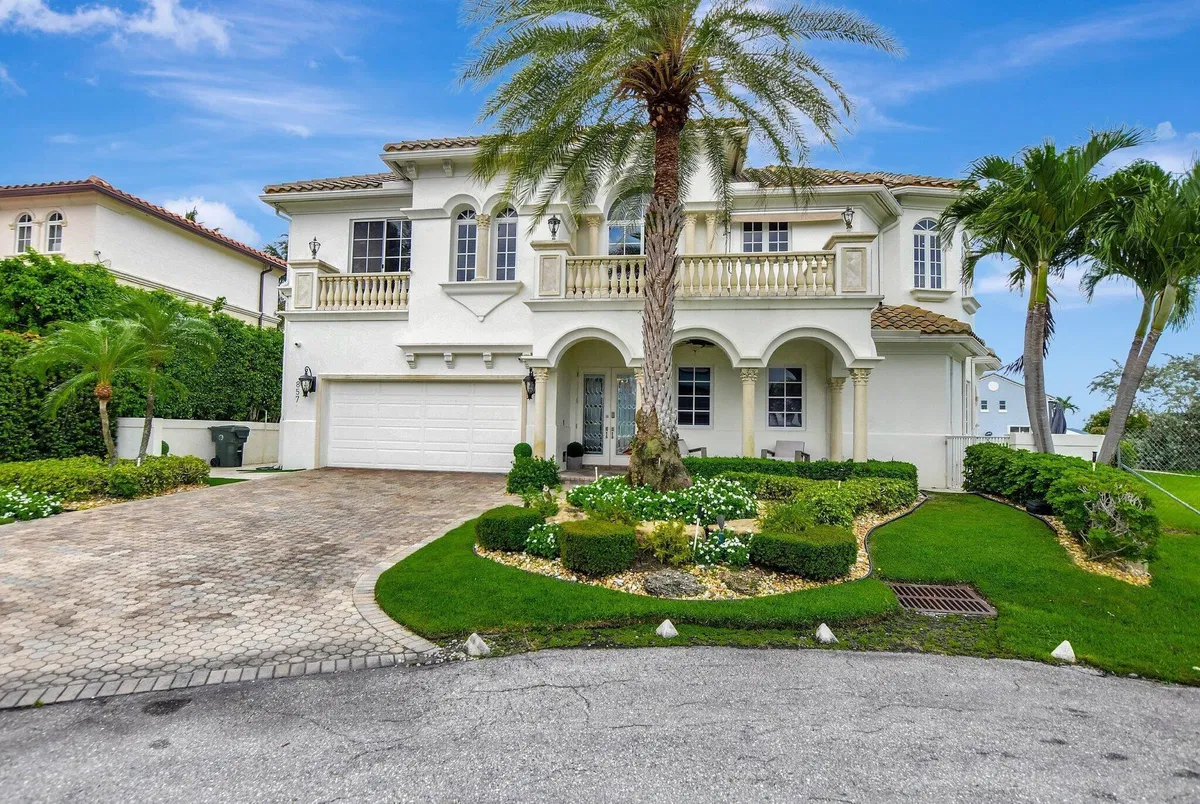 Caribbean Keys Residence