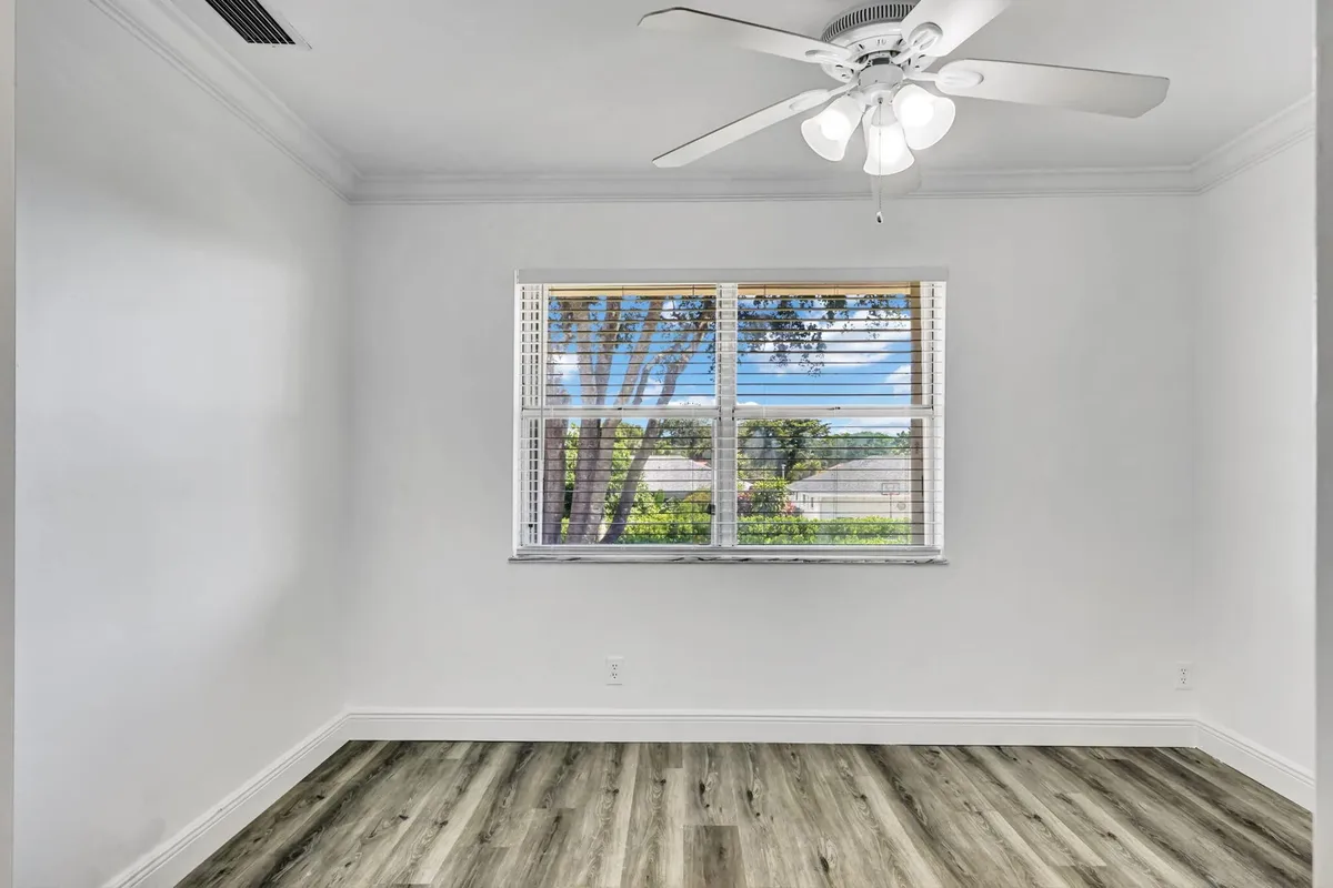  Residence photo 22