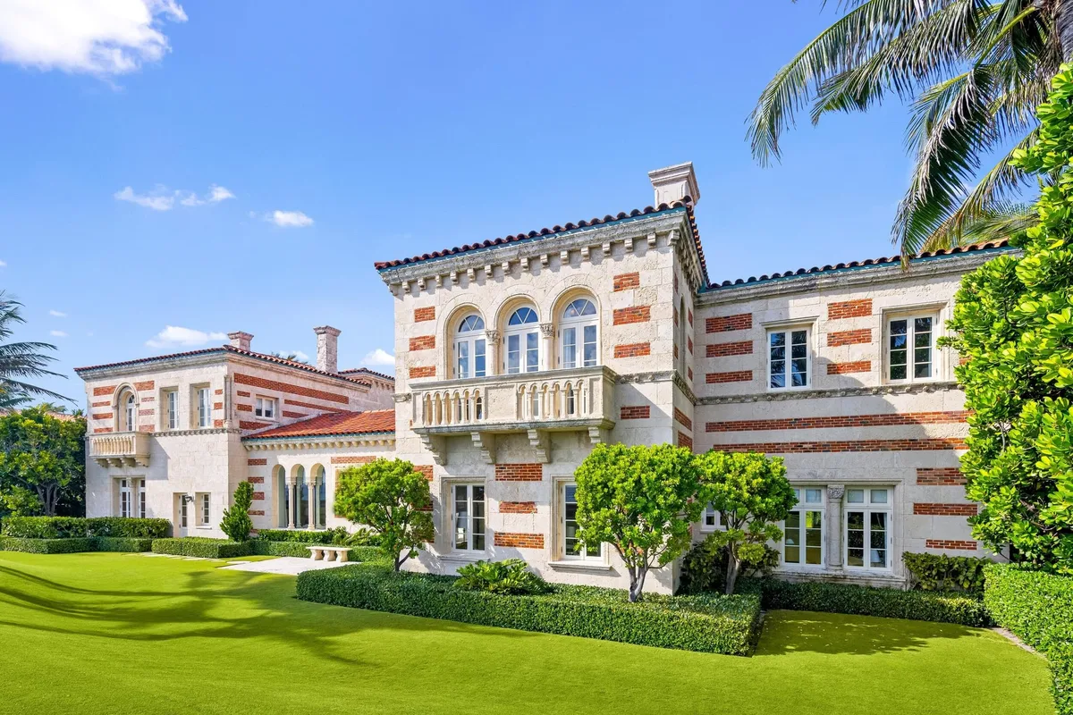 Estate Section Palm Beach Residence
