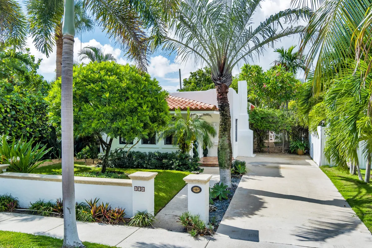 SoSo West Palm Beach Residence