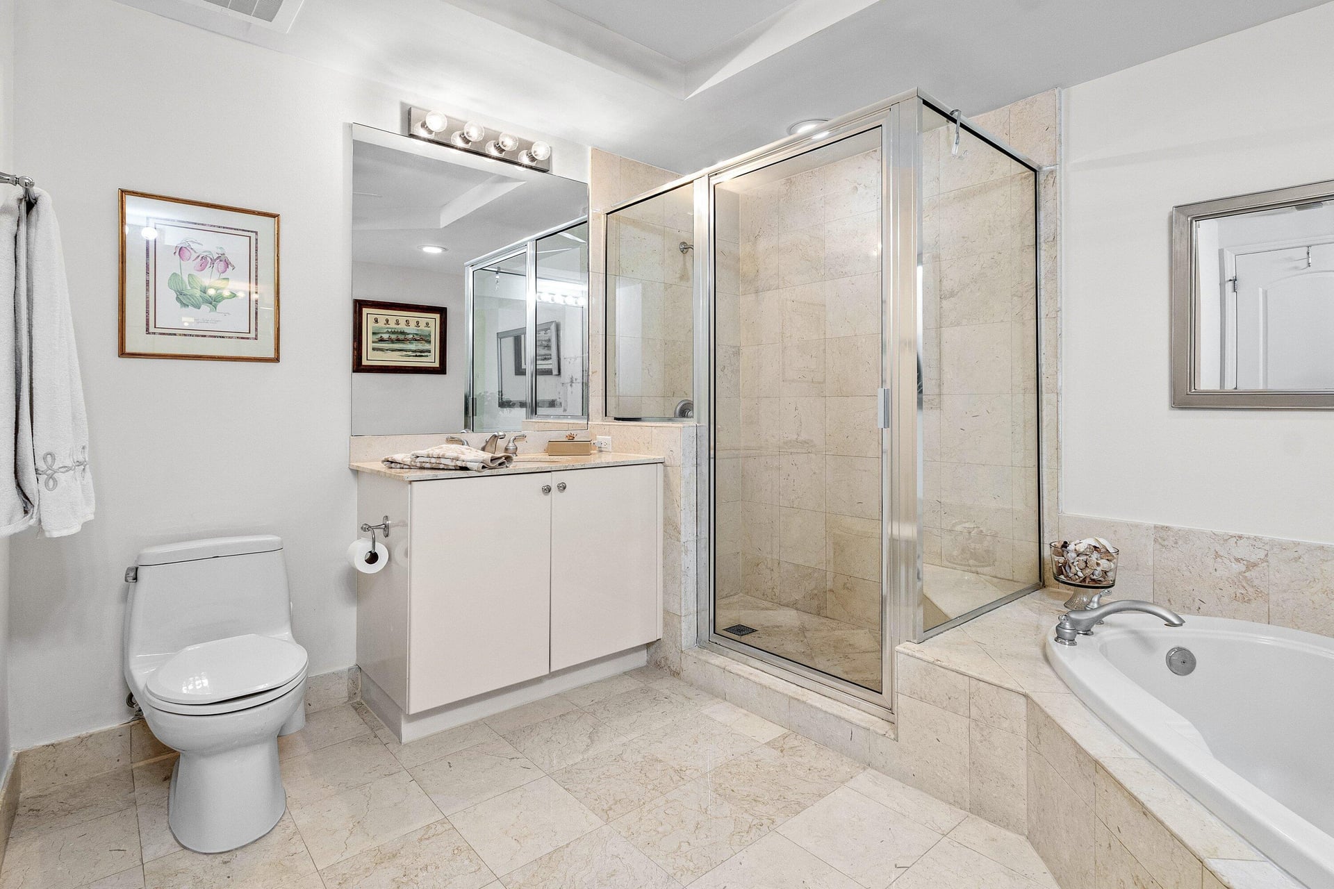 One City Plaza Unit 903 photo 16