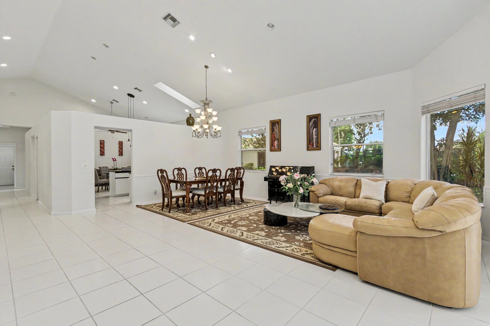  Residence photo 10
