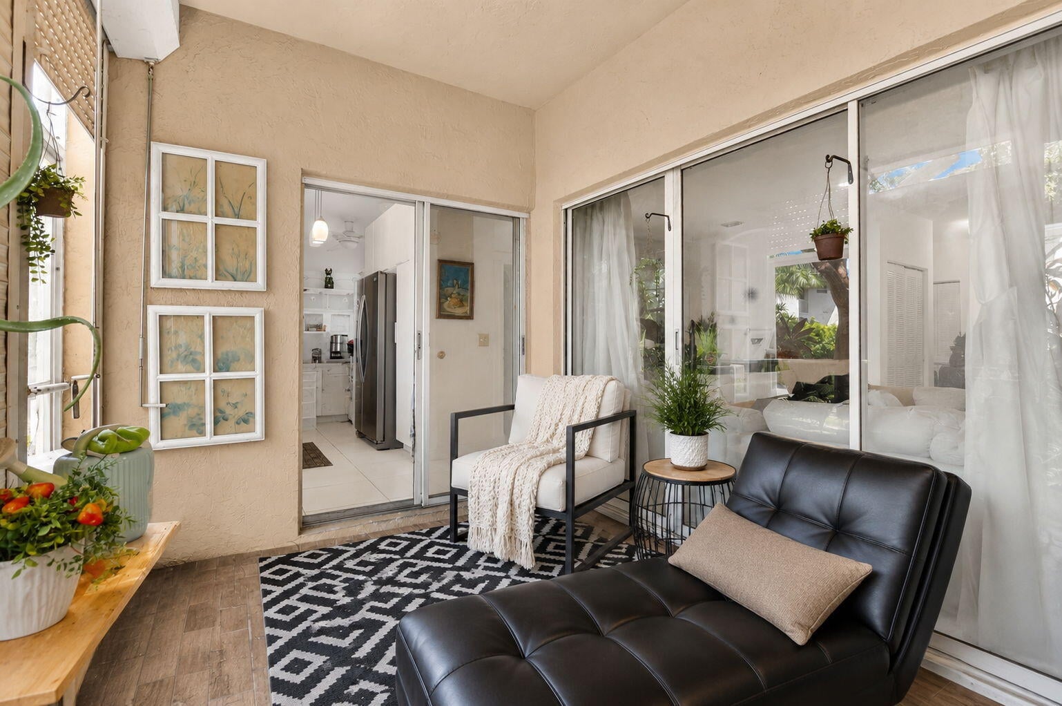 Residence photo 28