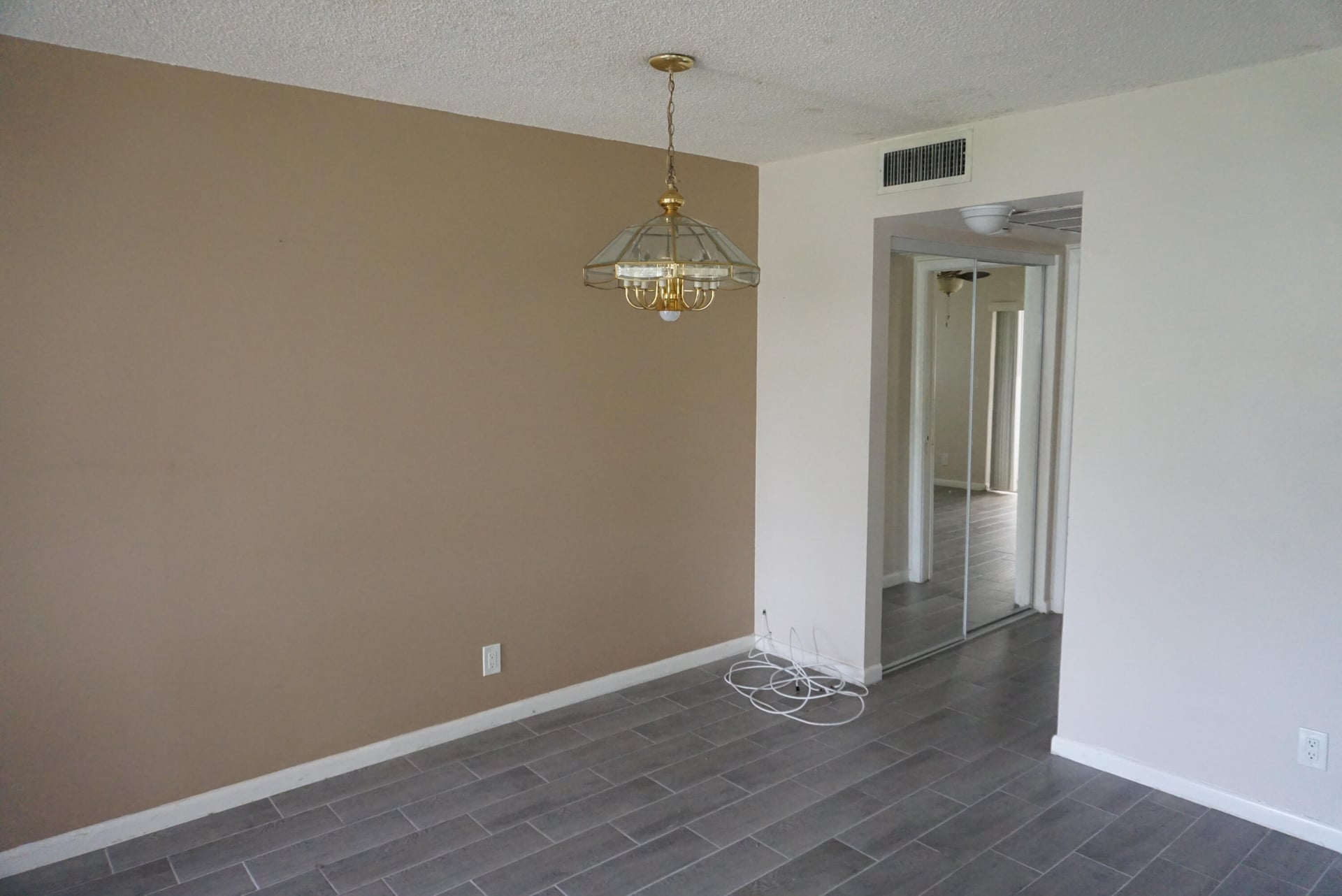 Residence photo 4