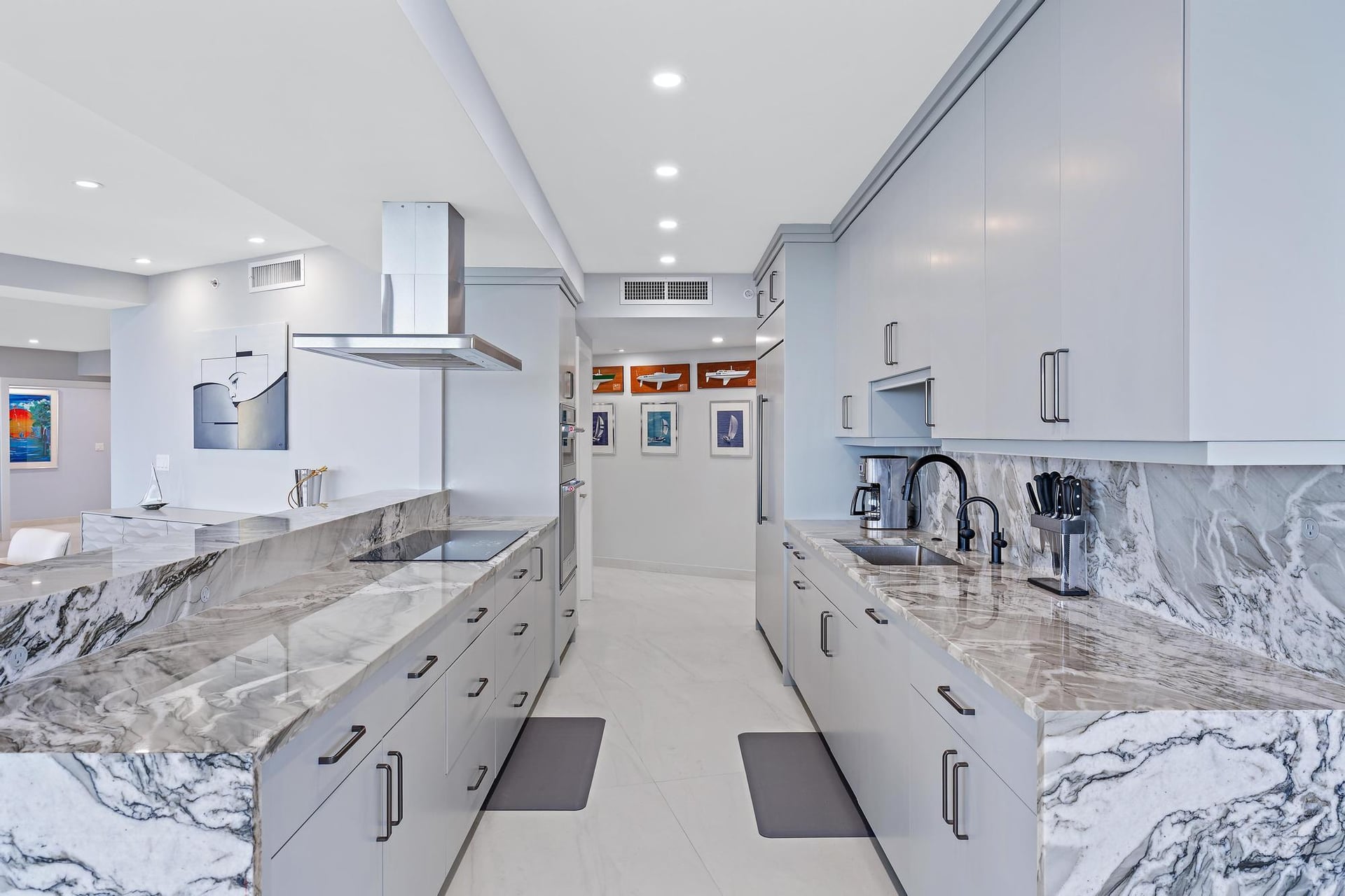 Unit 2151 photo 10