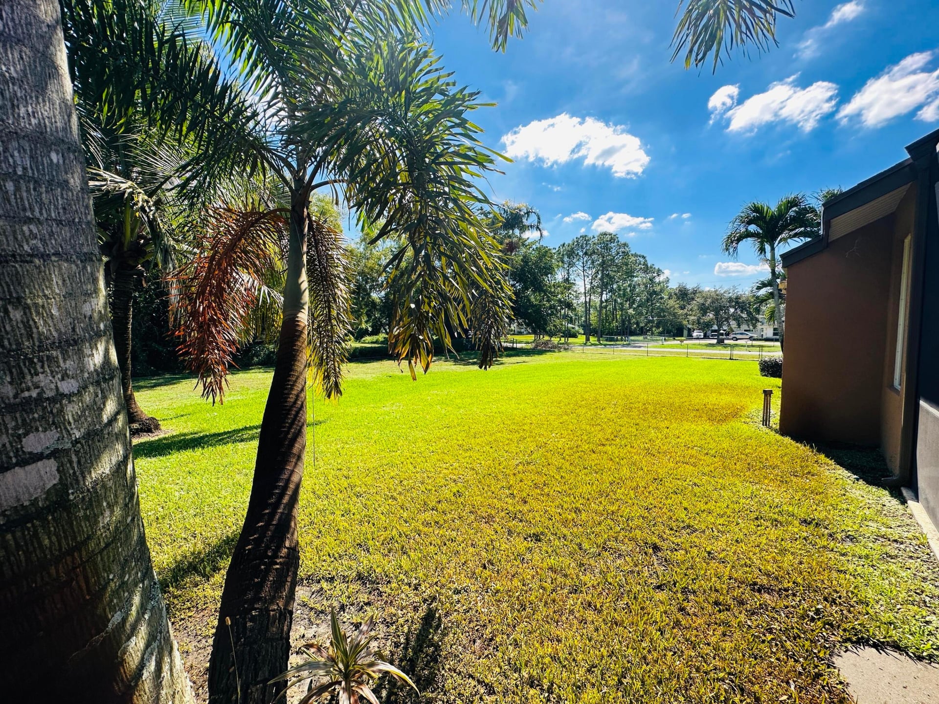 Residence photo 49