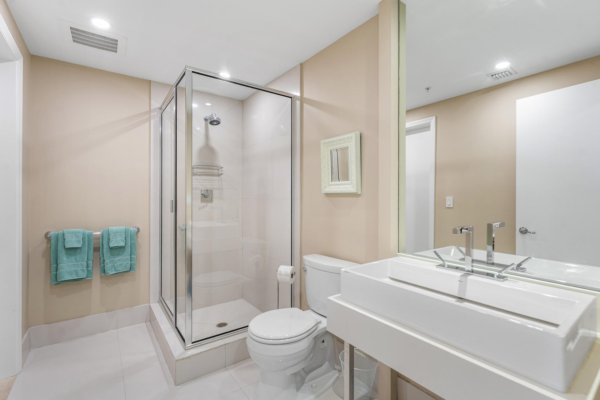 Dolce Vita Singer Island Unit 305 photo 31
