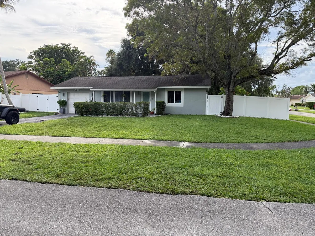Residence photo 4