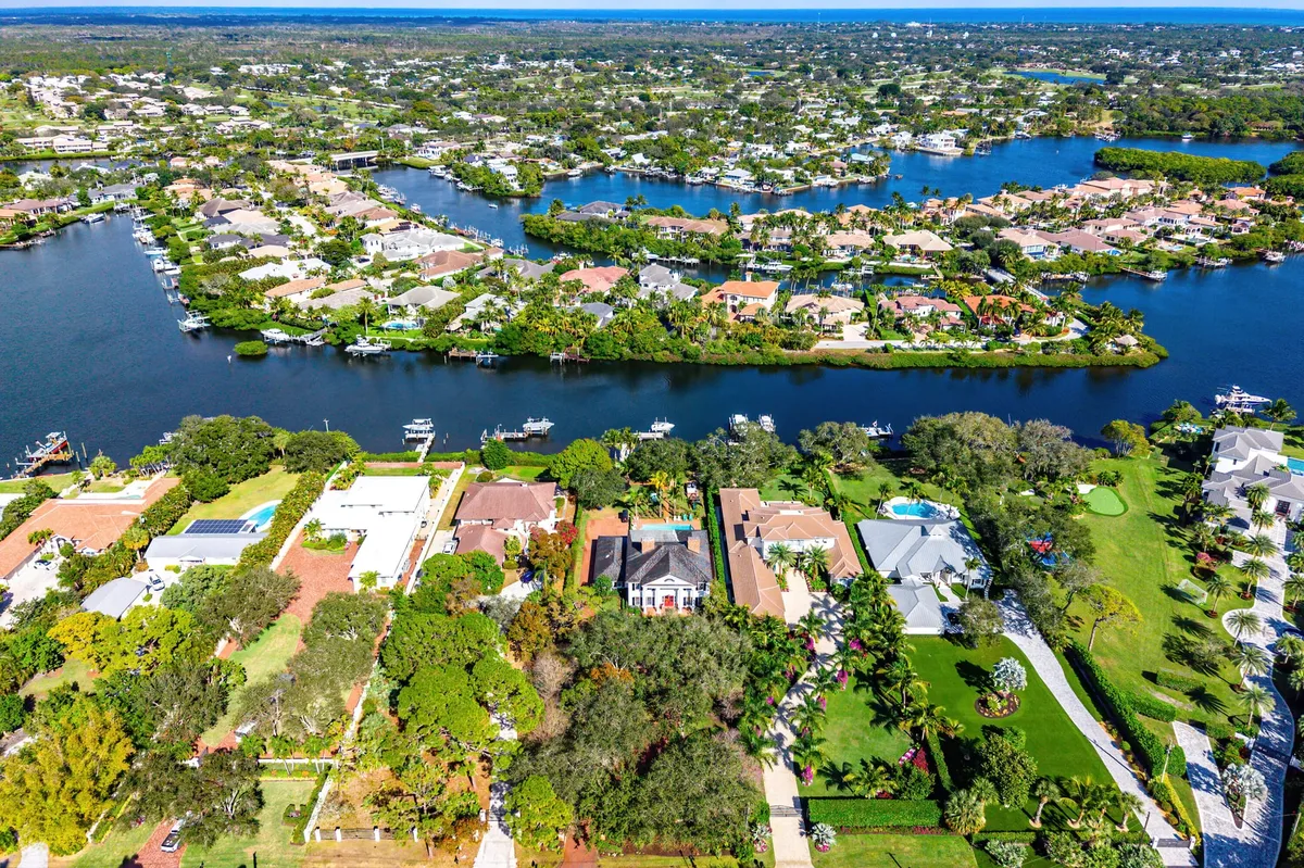 Jupiter River Estates Residence photo 7