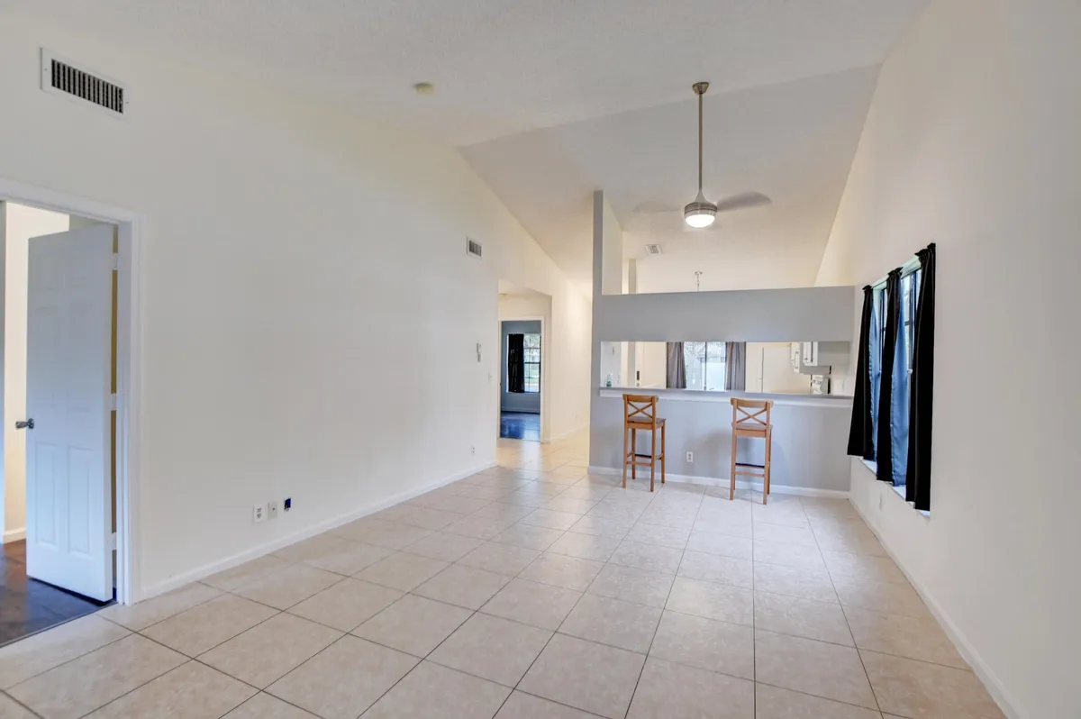 Residence photo 13