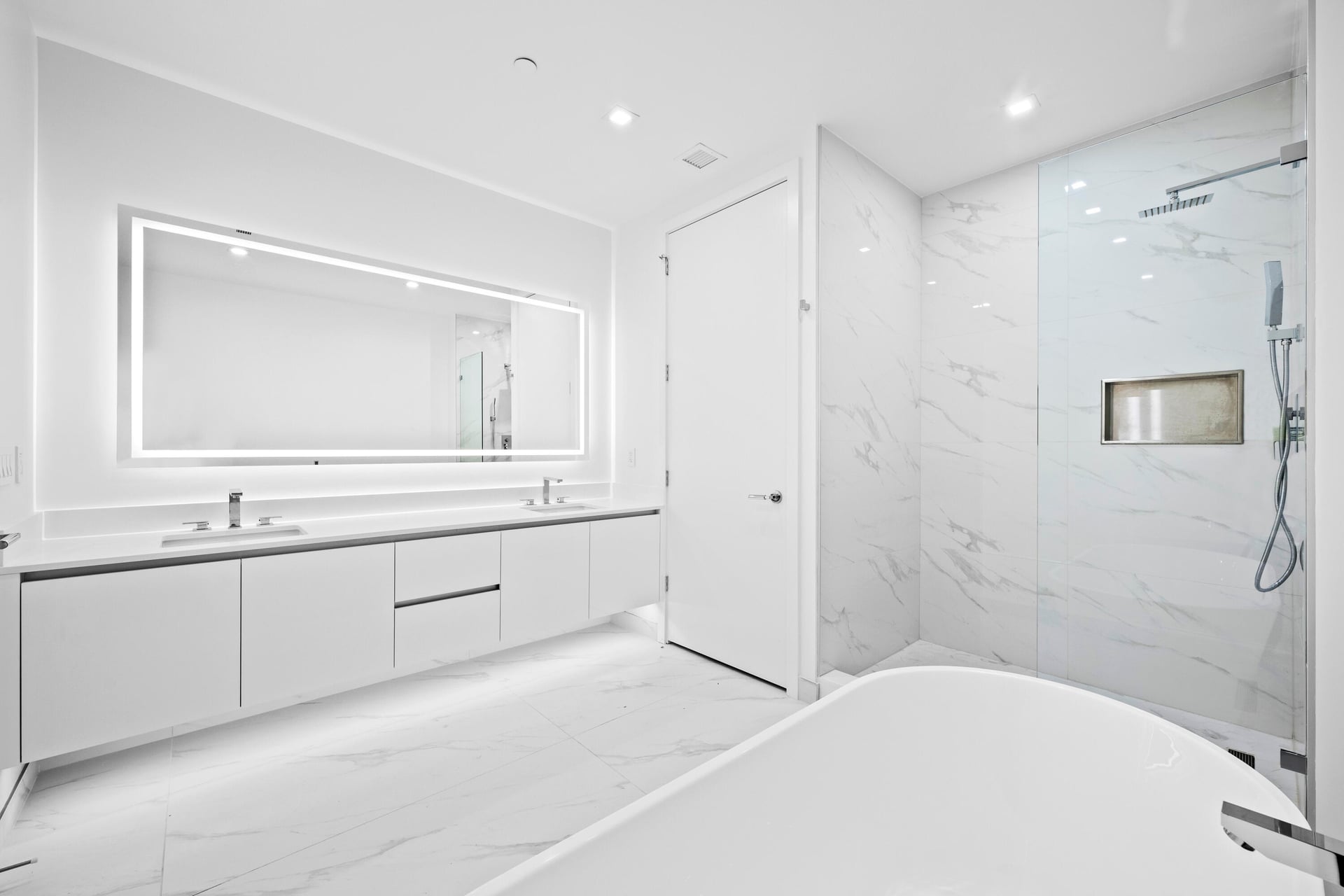 Nautilus 220 Unit 1608 photo 4