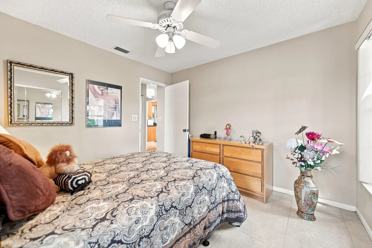  Residence photo 19