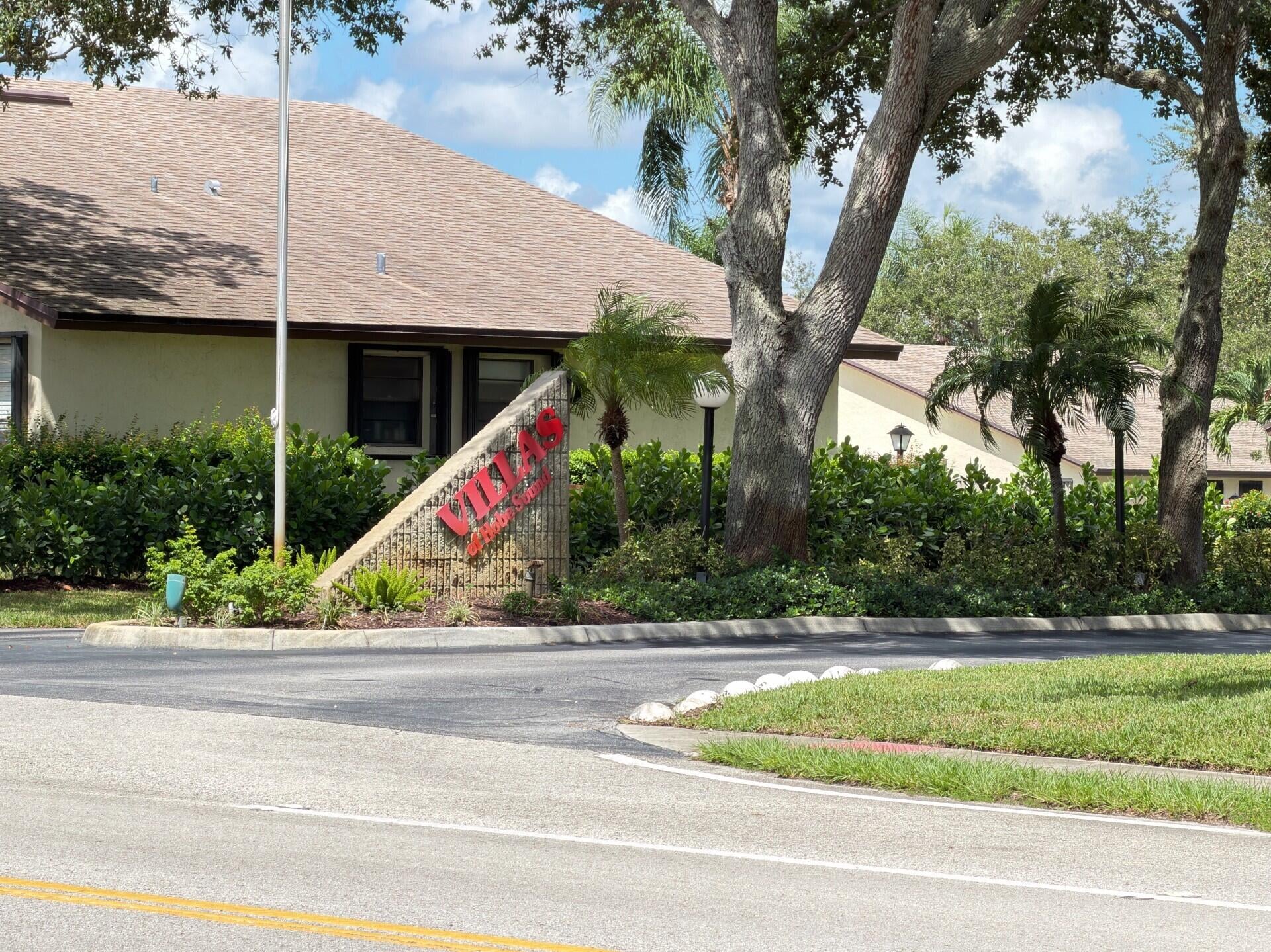 Residence photo 19