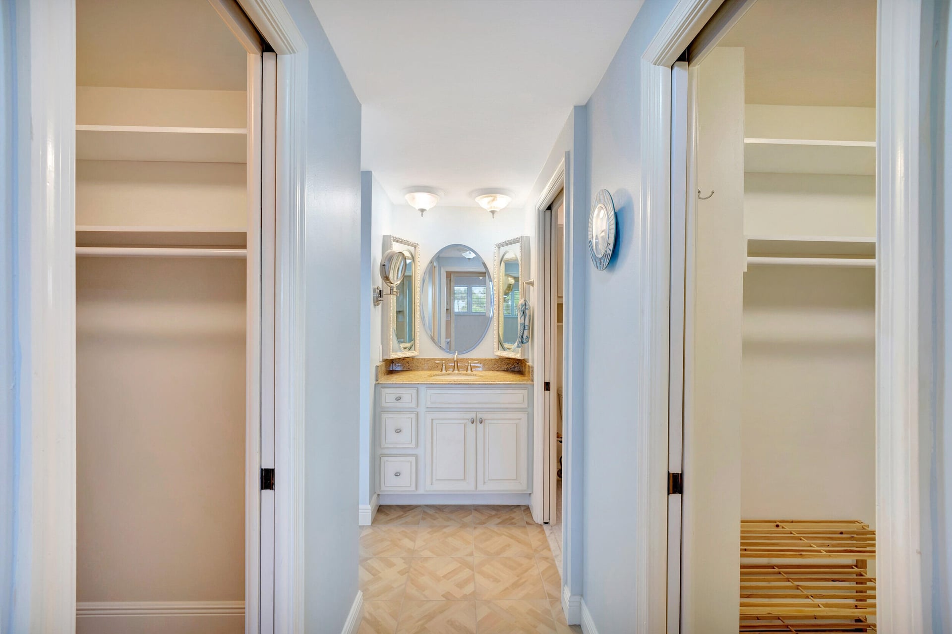 Unit 203 photo 34