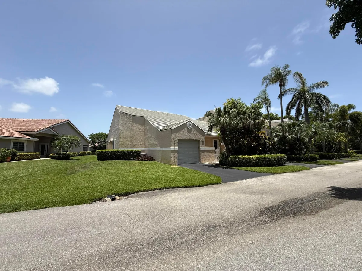 Residence photo 61