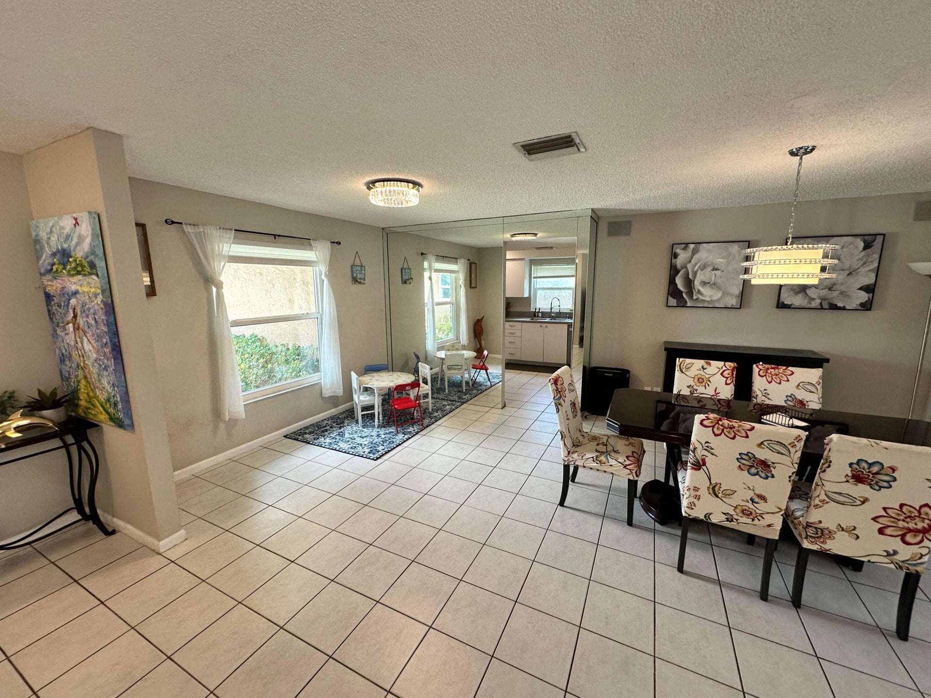 Residence photo 19