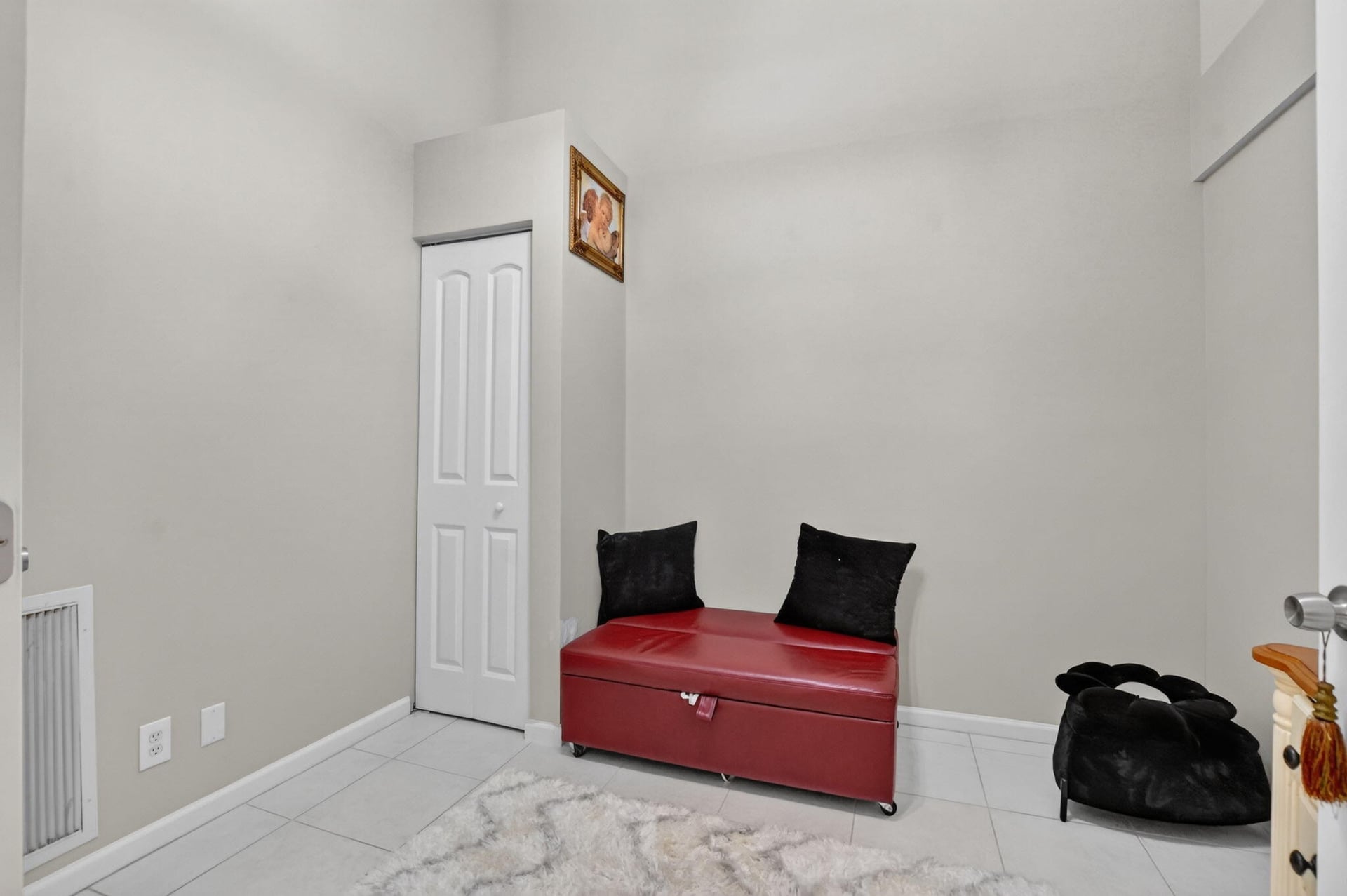 Unit D photo 19