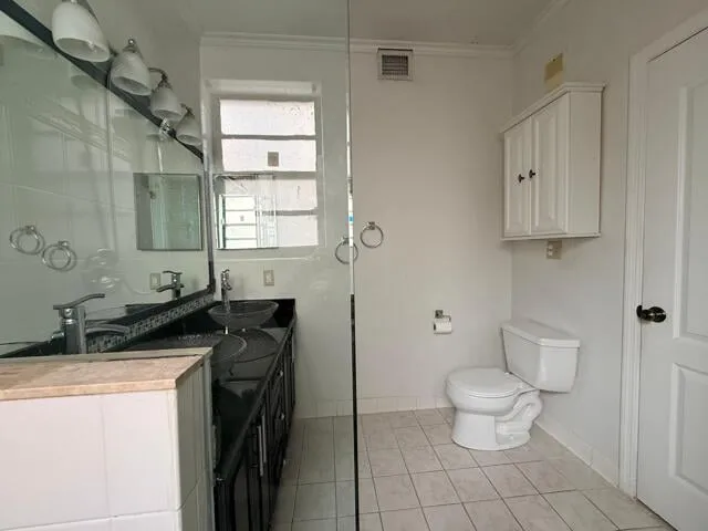  Unit 1 photo 13