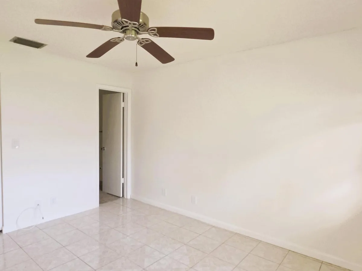 Residence photo 7