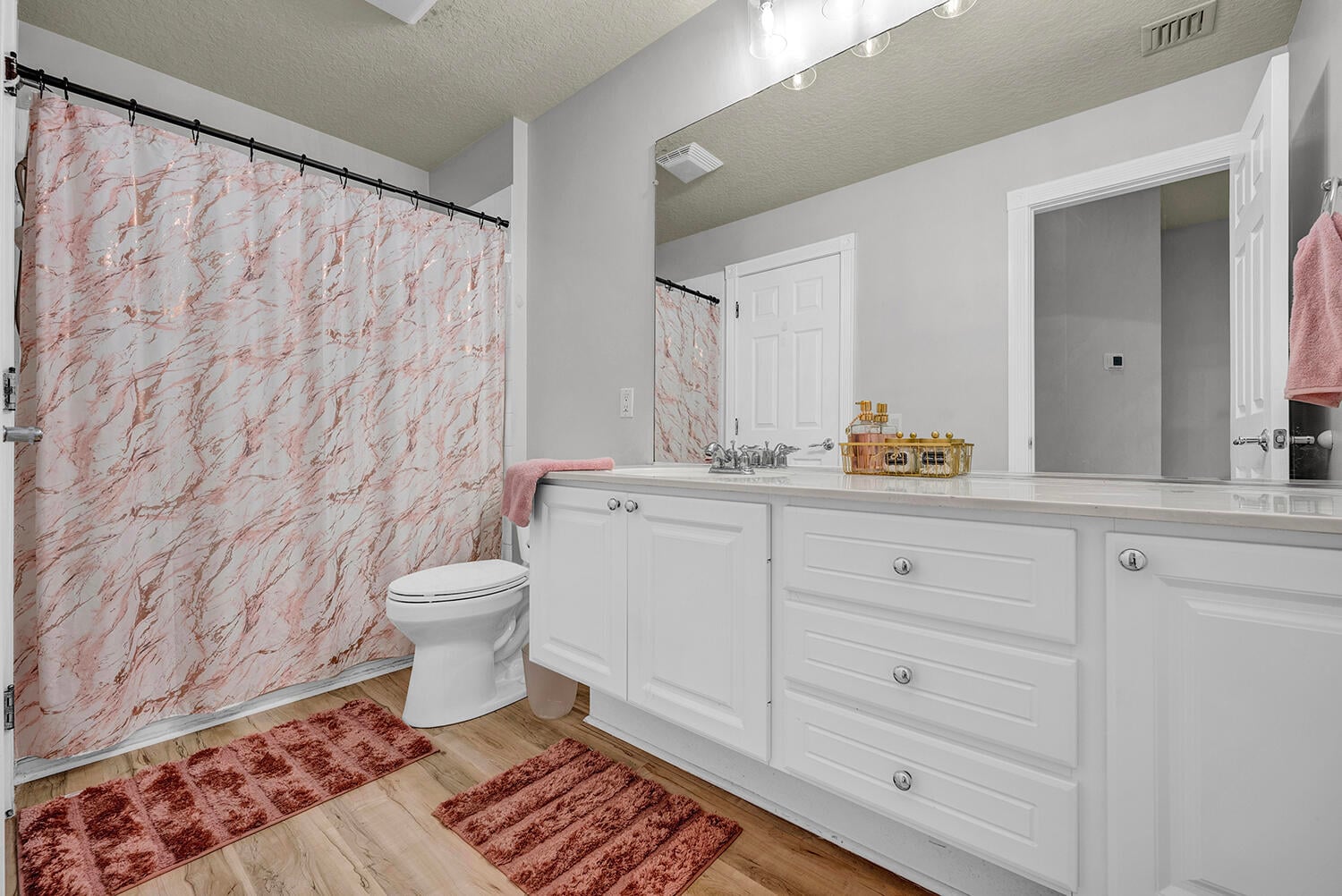 Residence photo 25