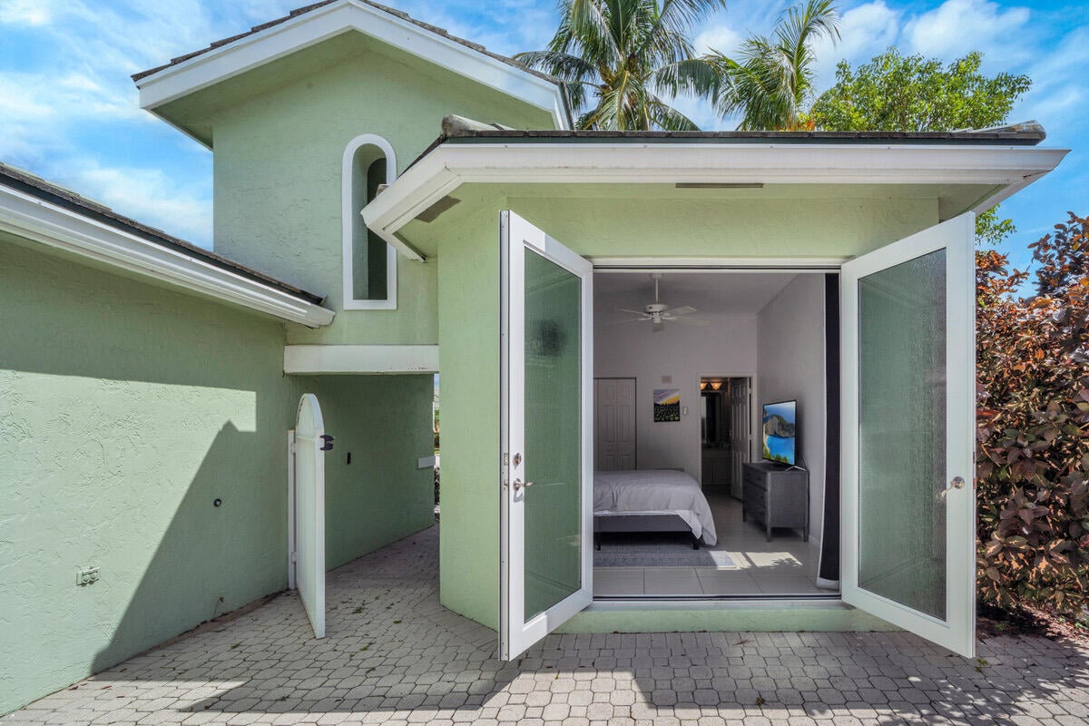 Residence photo 28