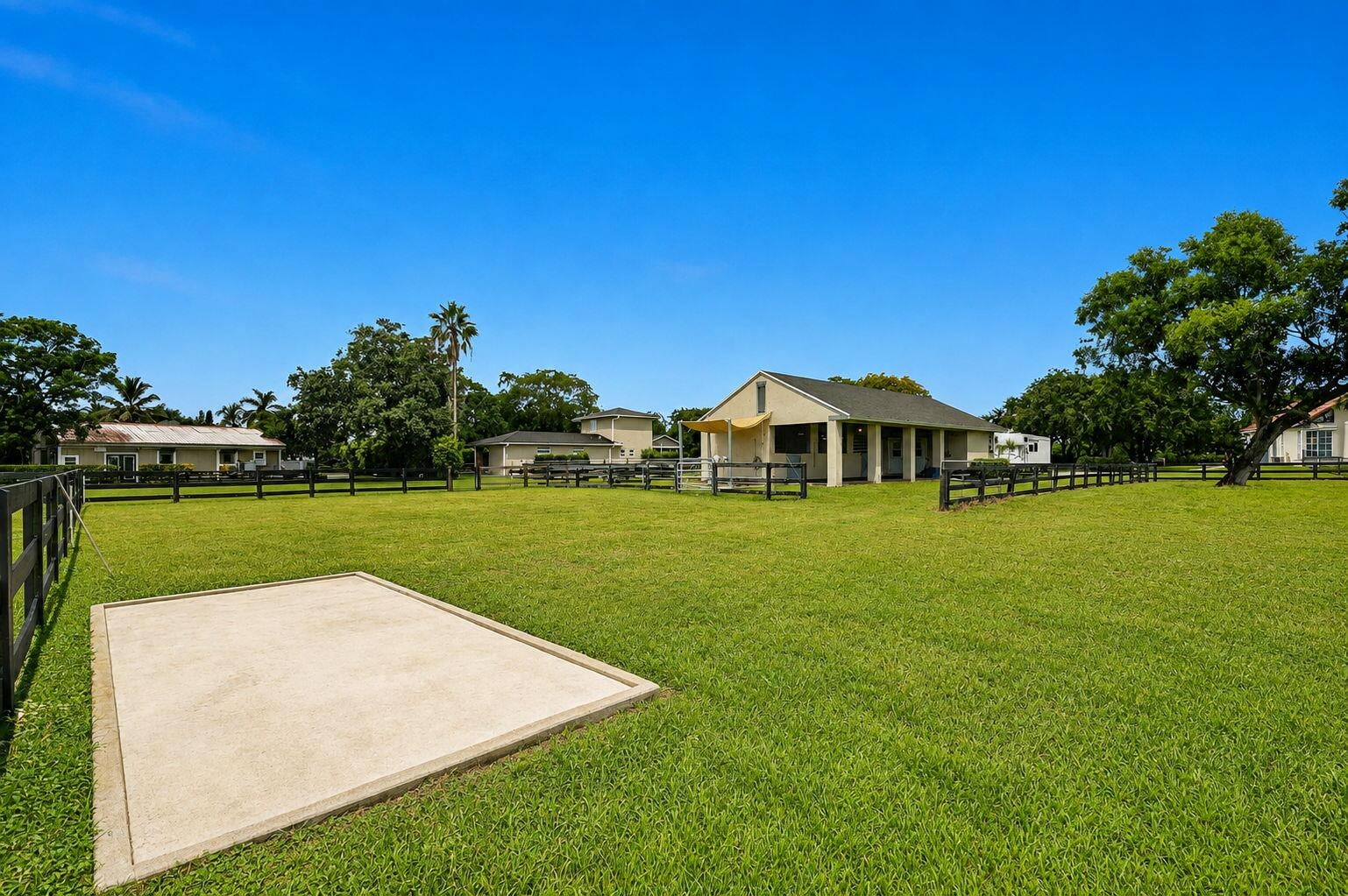 Residence photo 46