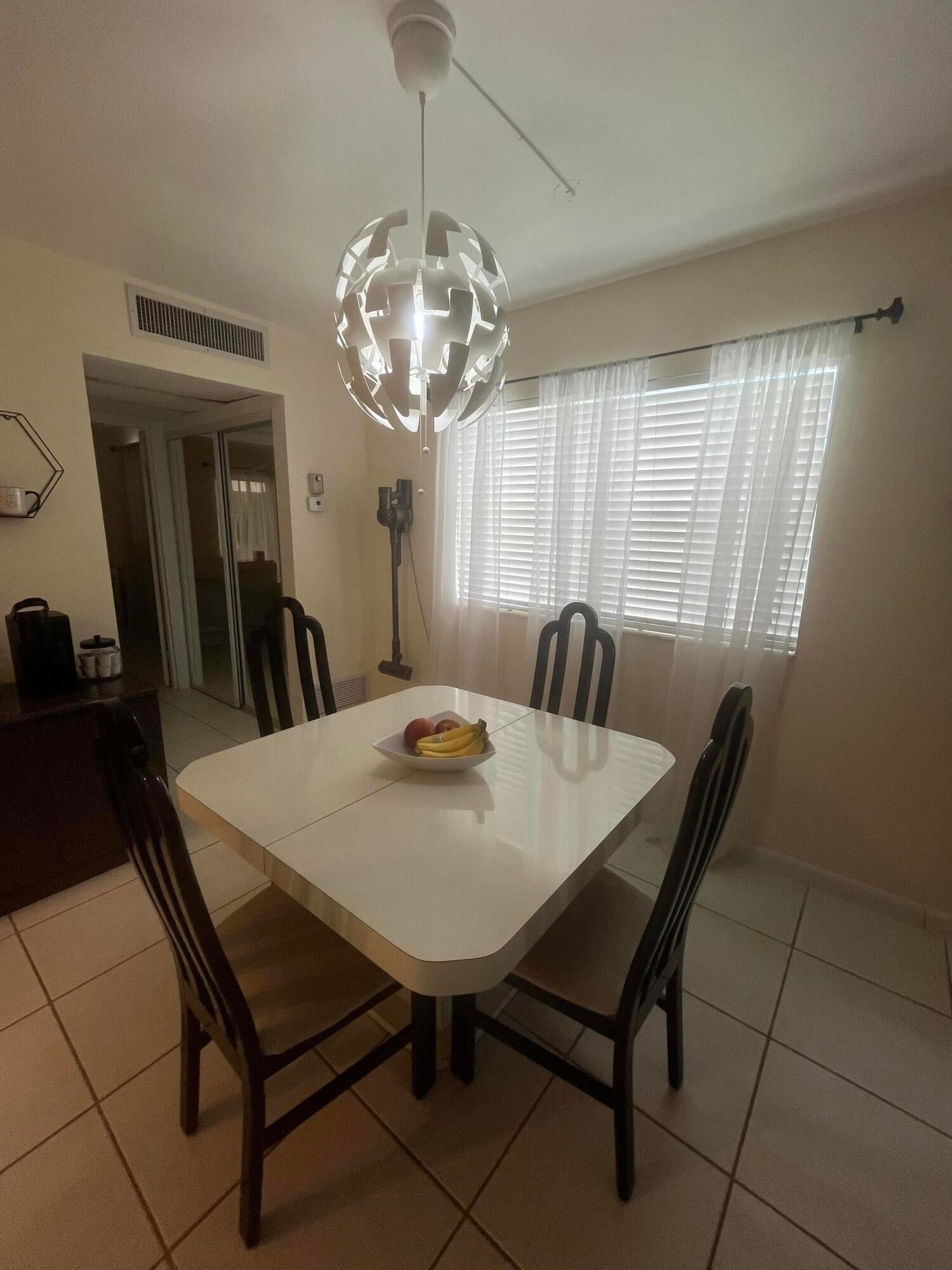  Residence photo 7