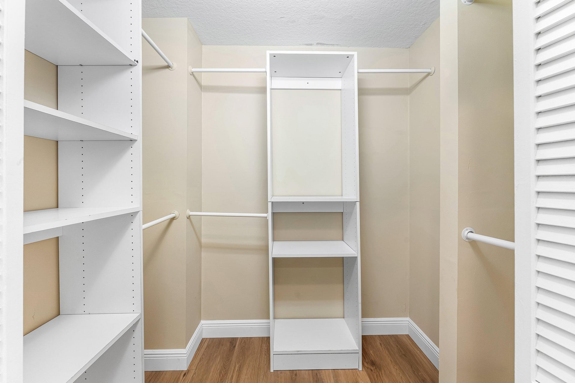 Residence photo 25