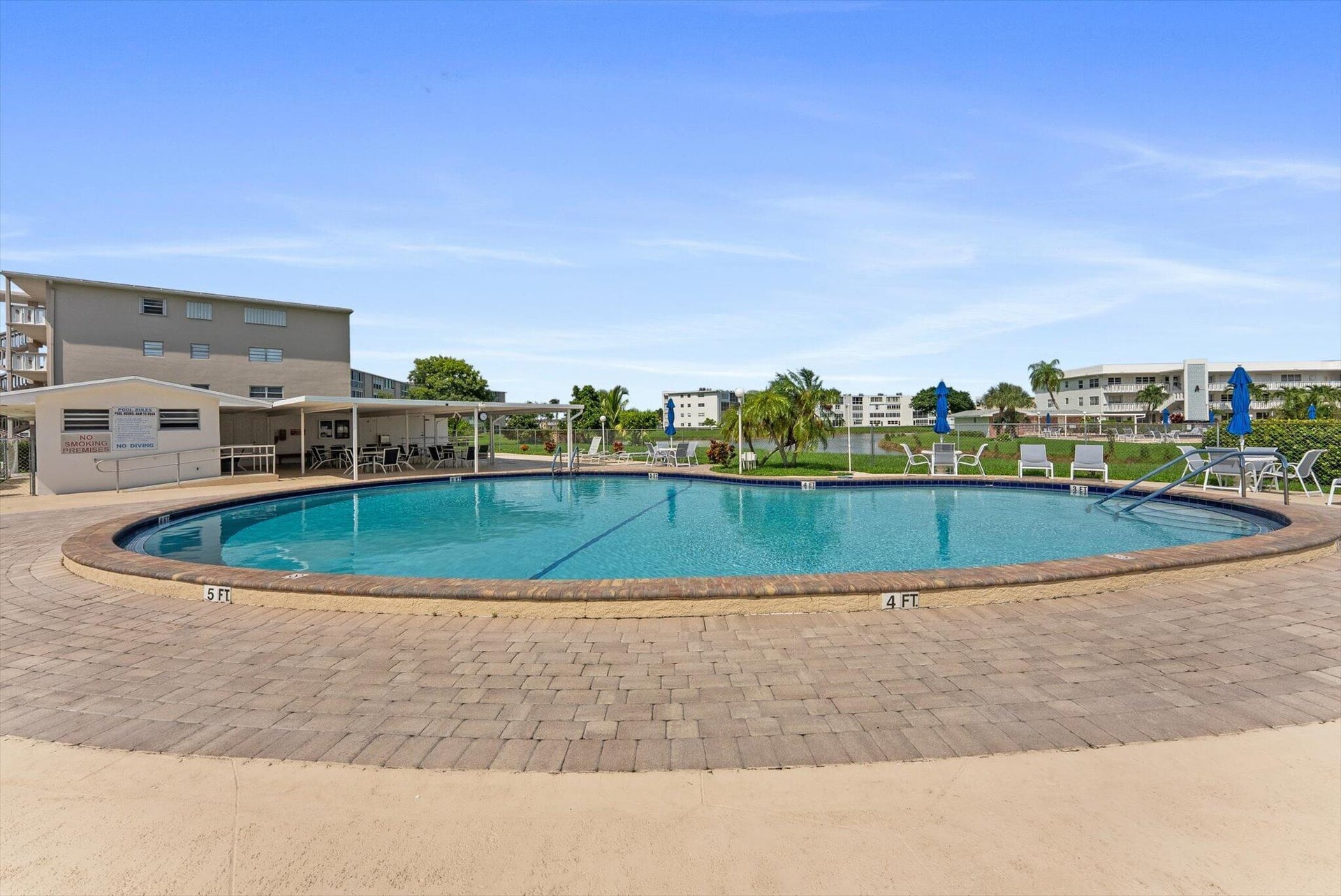 Residence photo 25