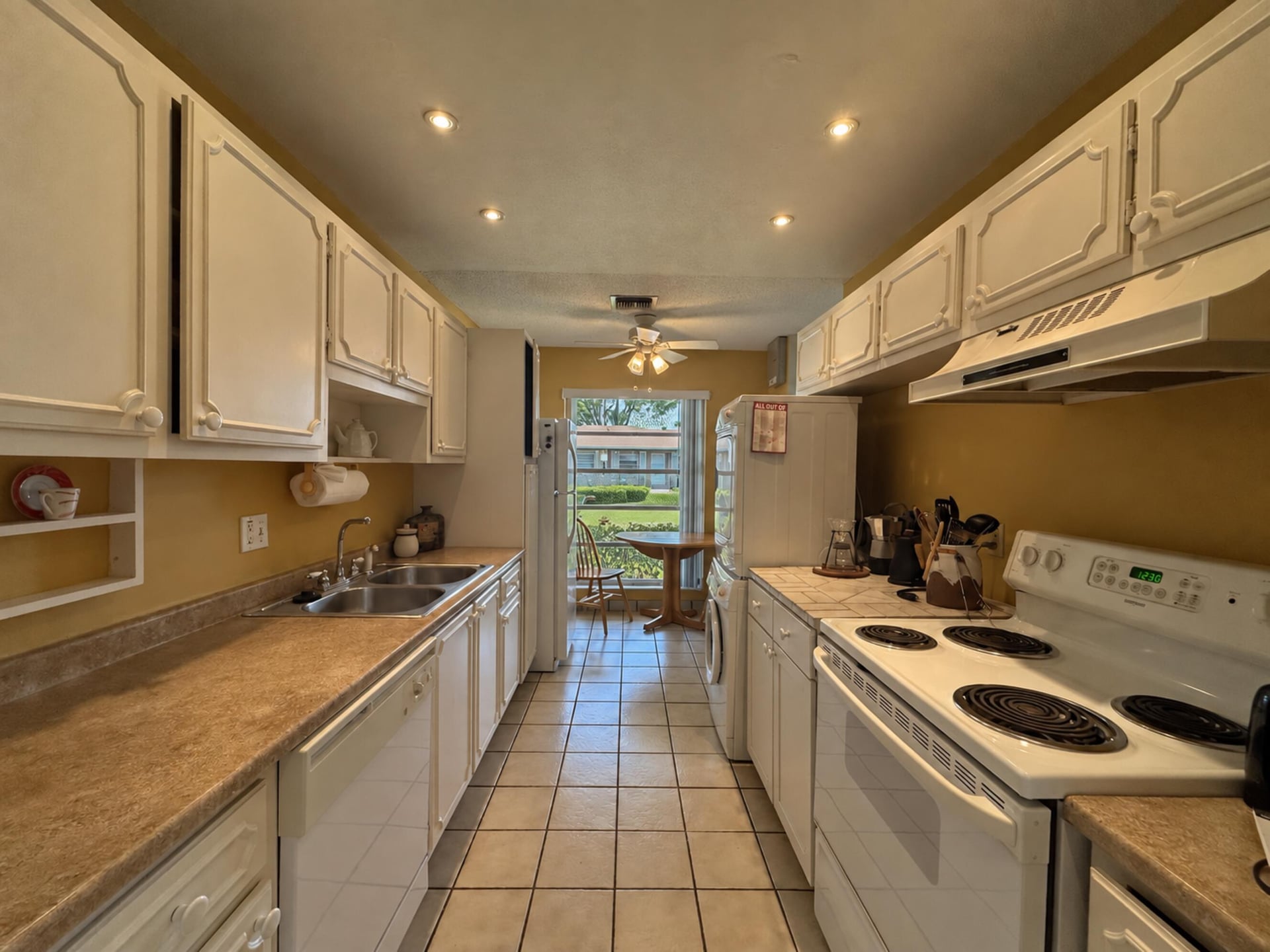 Unit 36-C photo 4