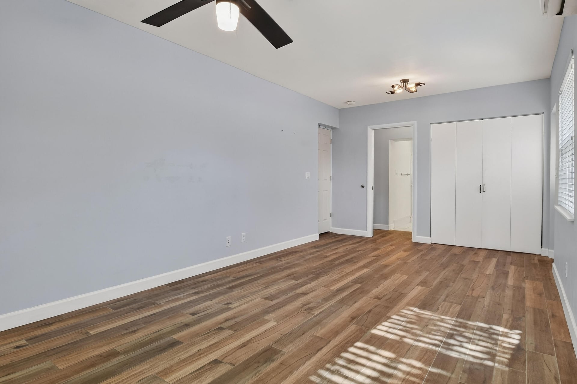 Residence photo 4