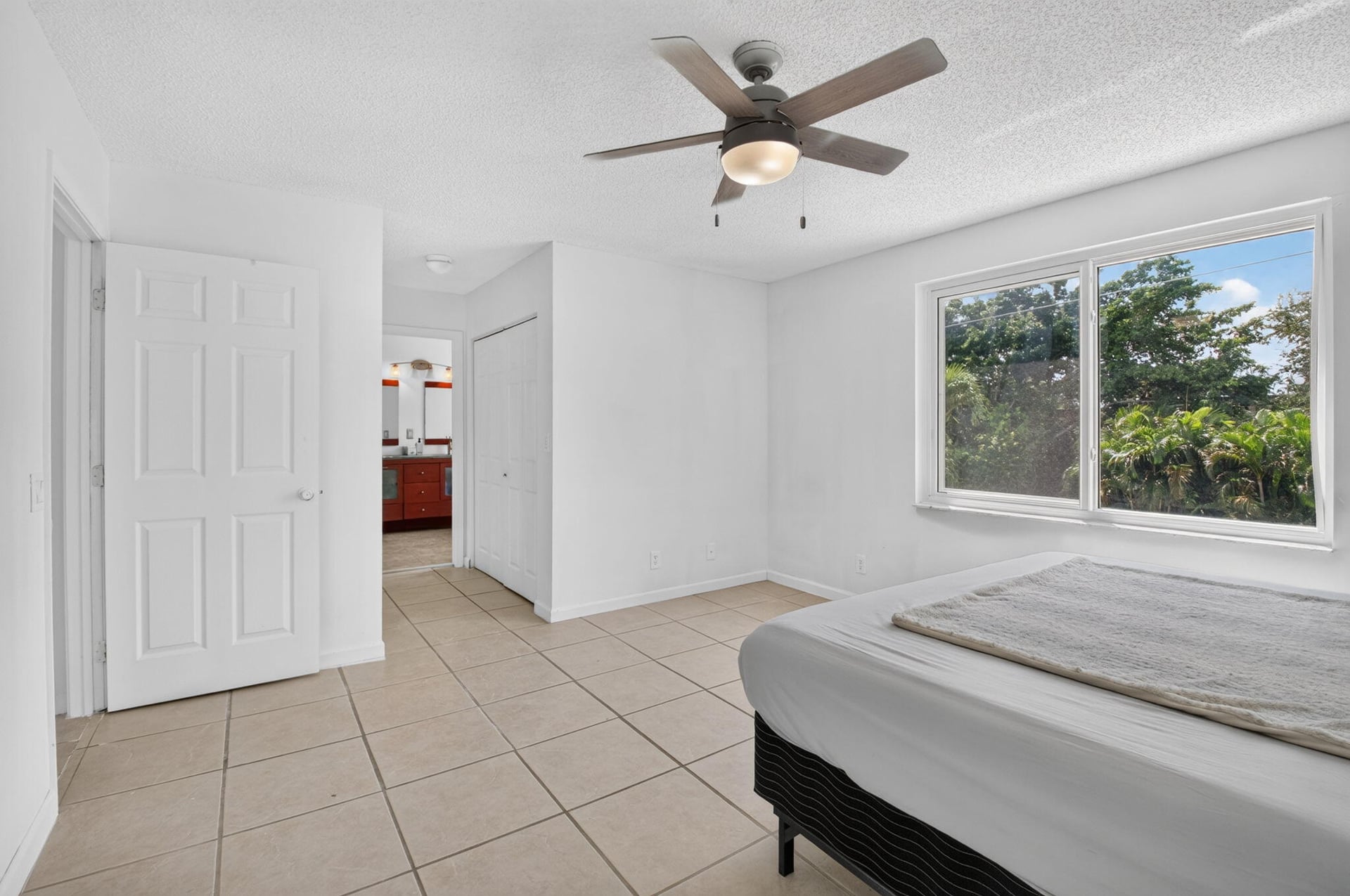  Residence photo 25