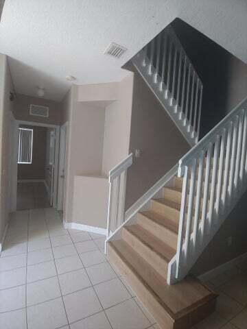 Residence photo 10