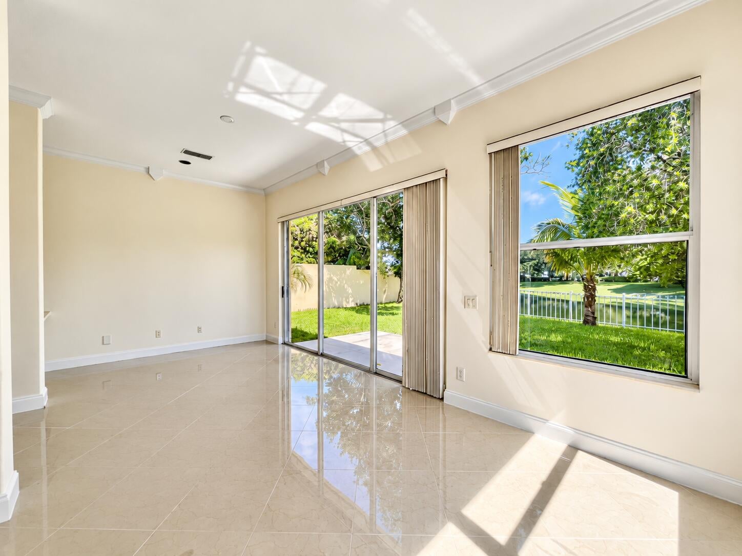 Residence photo 19