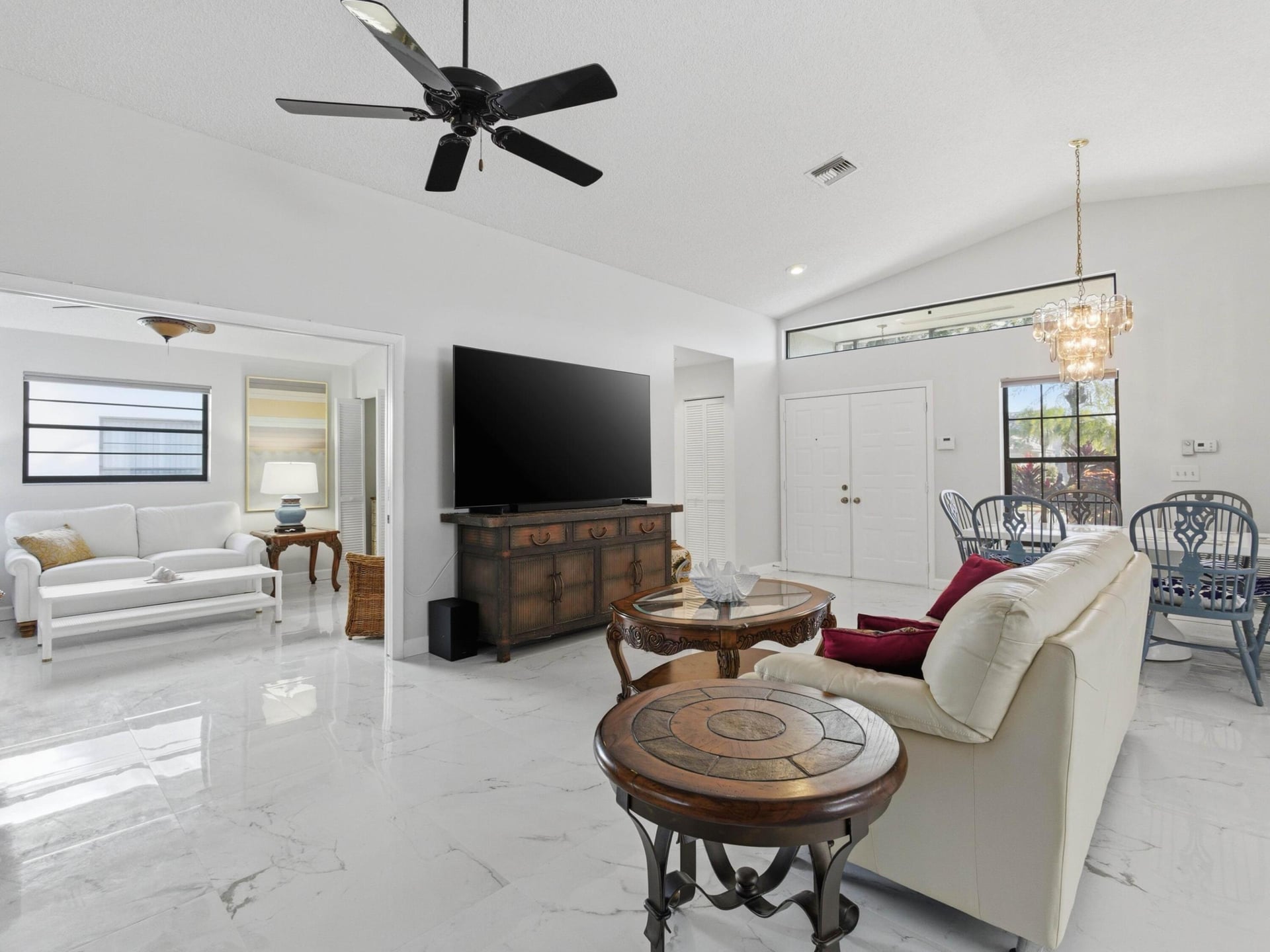 Residence photo 85