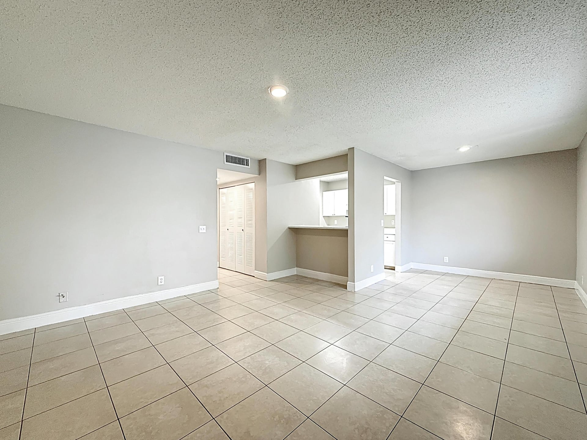  Residence photo 7