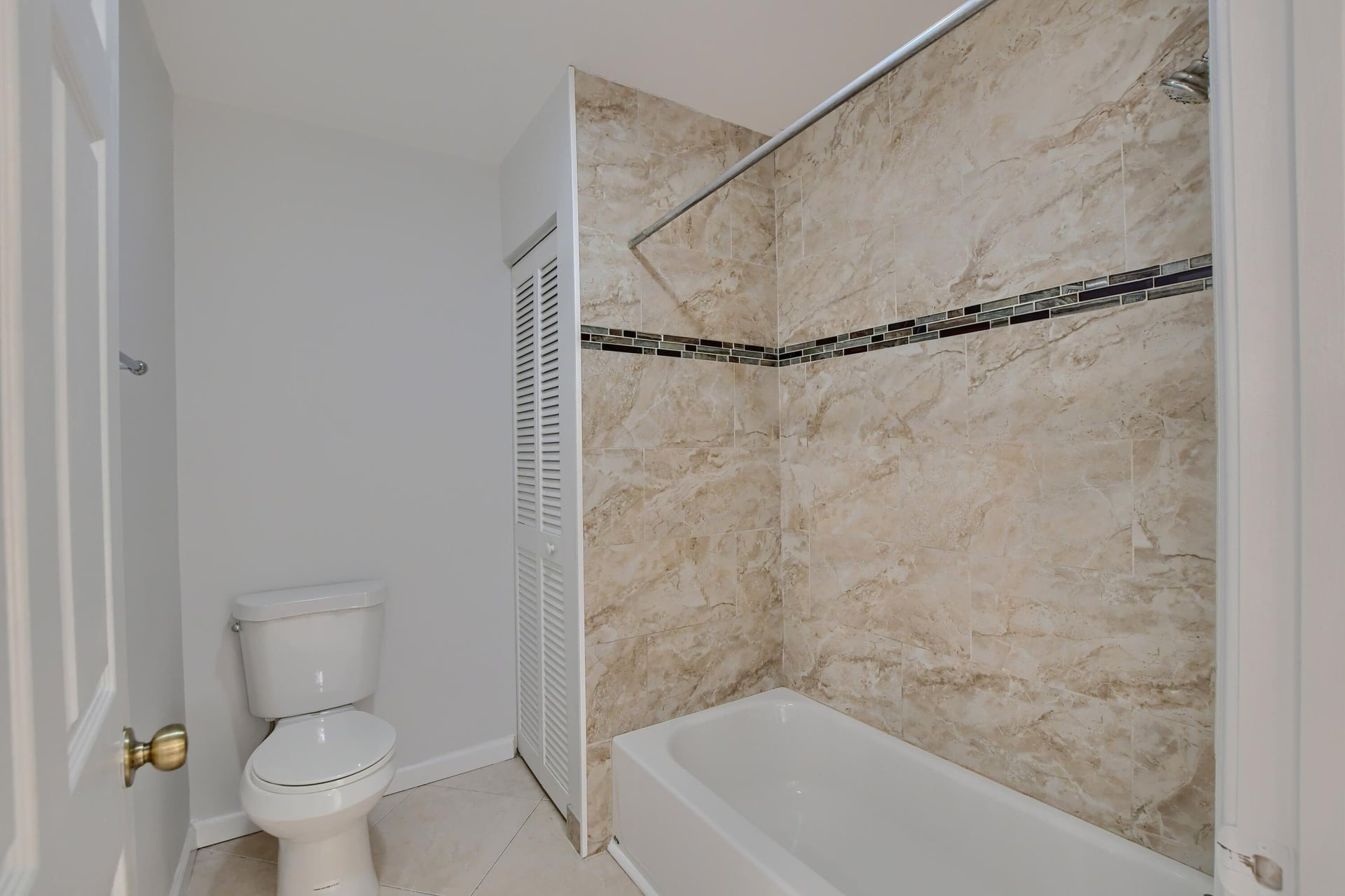 Unit 6 photo 22