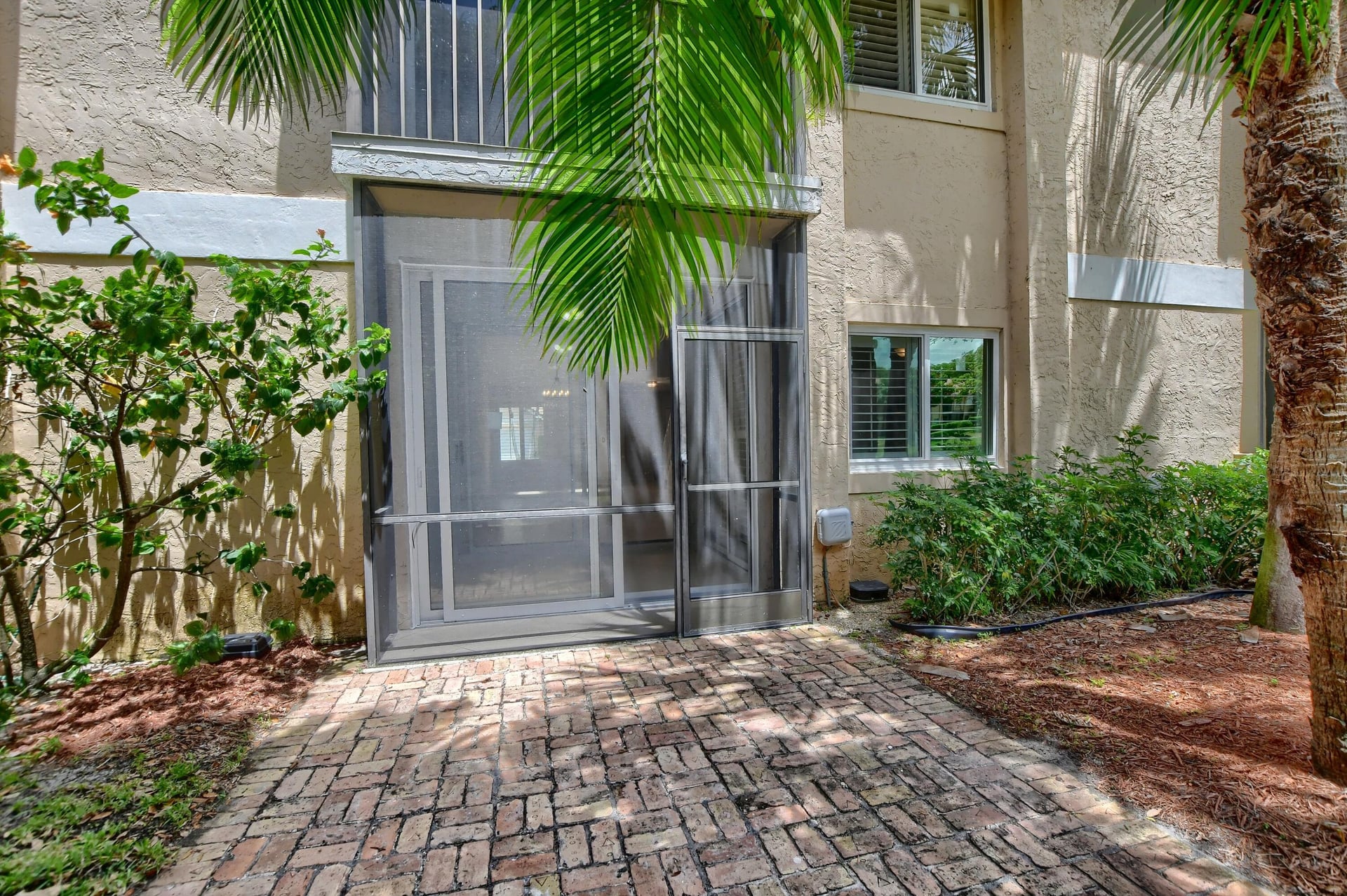 Unit 6 photo 25