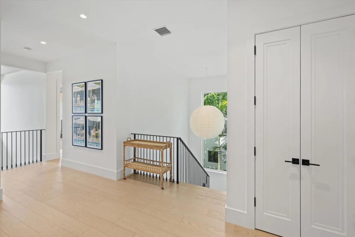 Residence photo 31