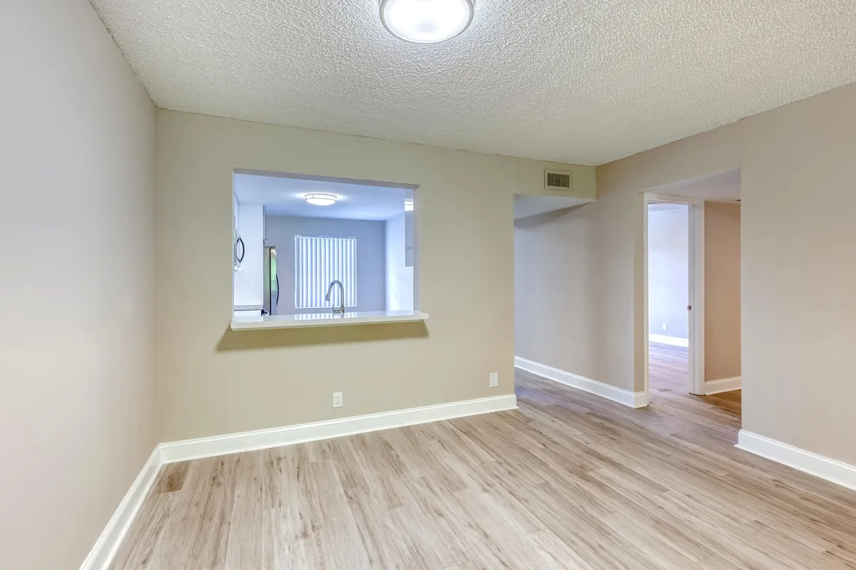  Unit 306 photo 7