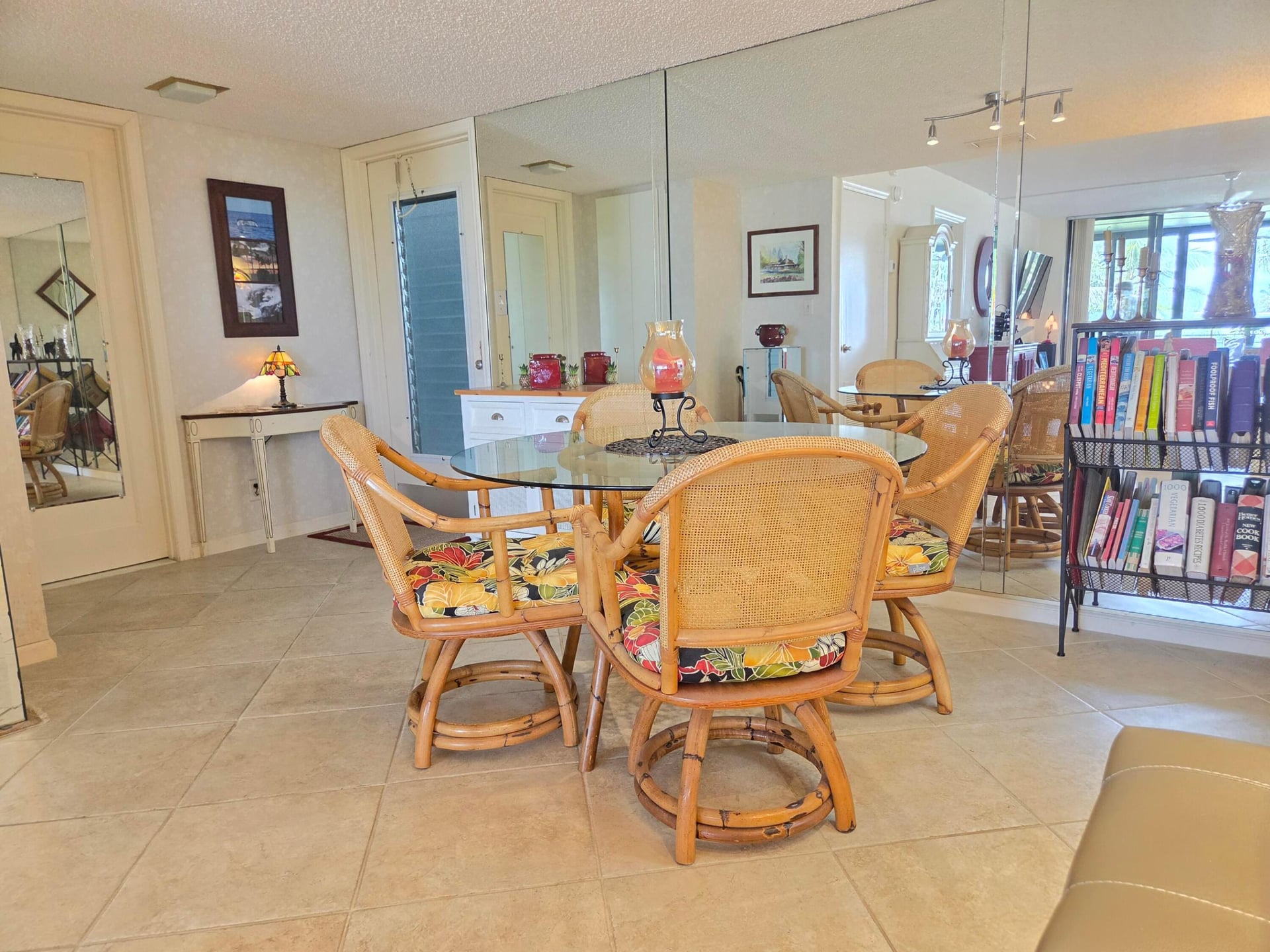 Unit 205 photo 22