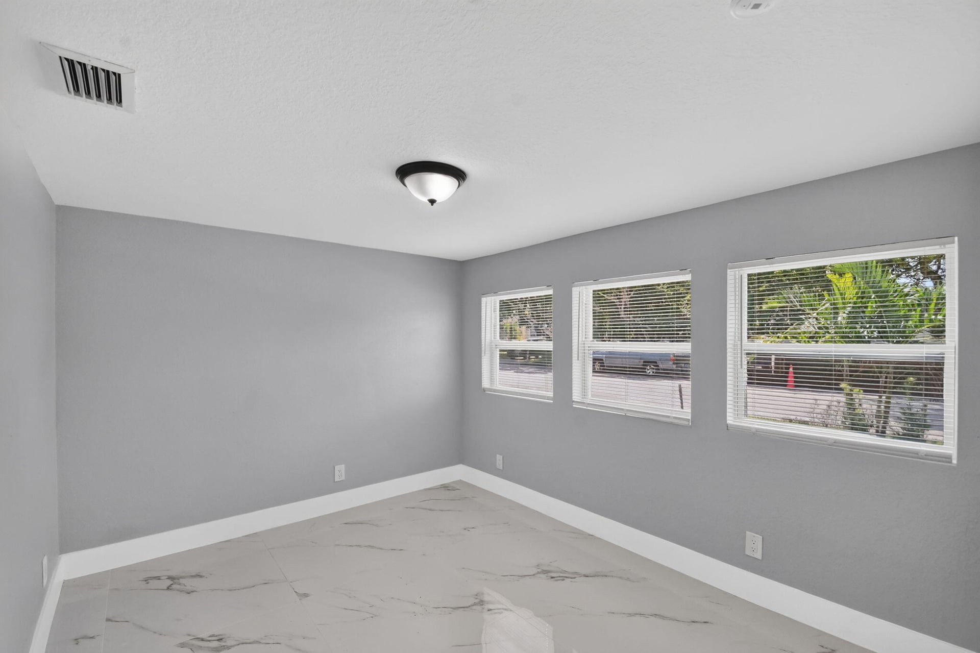  Residence photo 34