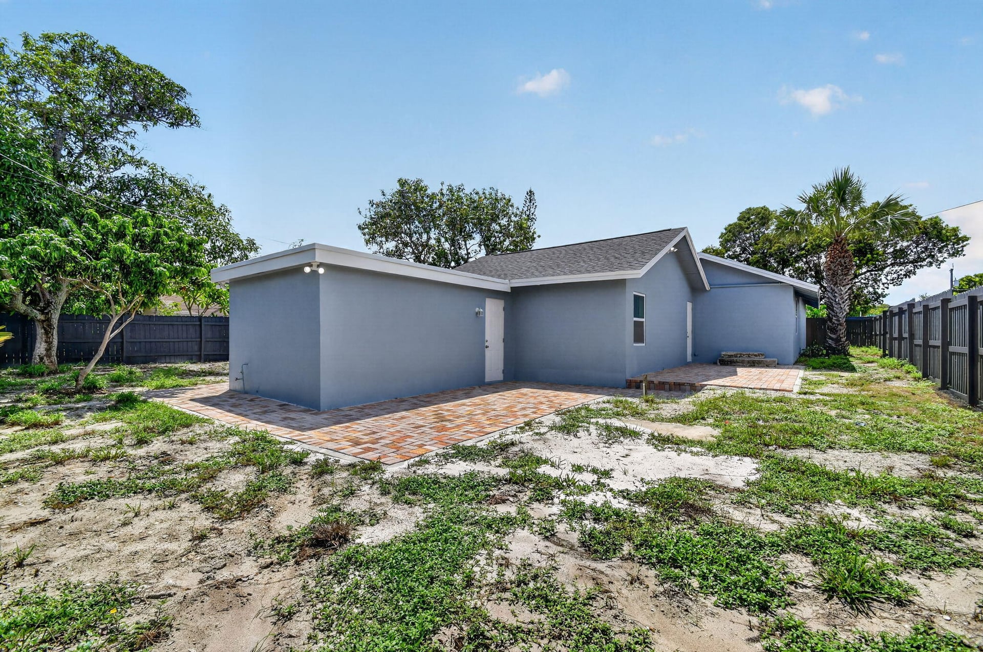  Residence photo 49