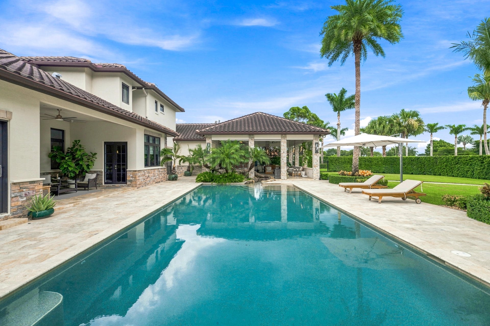 Palm Beach Point Residence photo 25