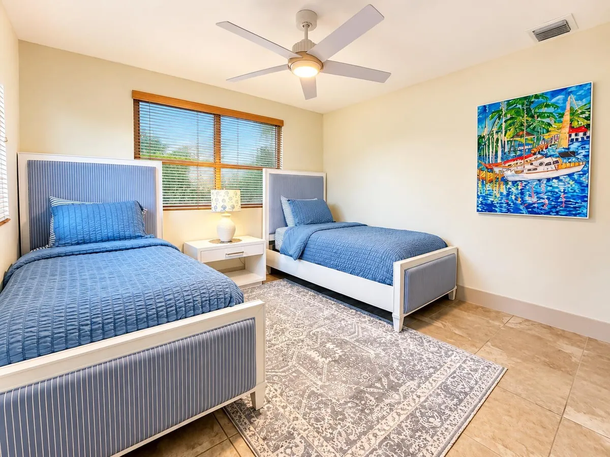 Residence photo 34