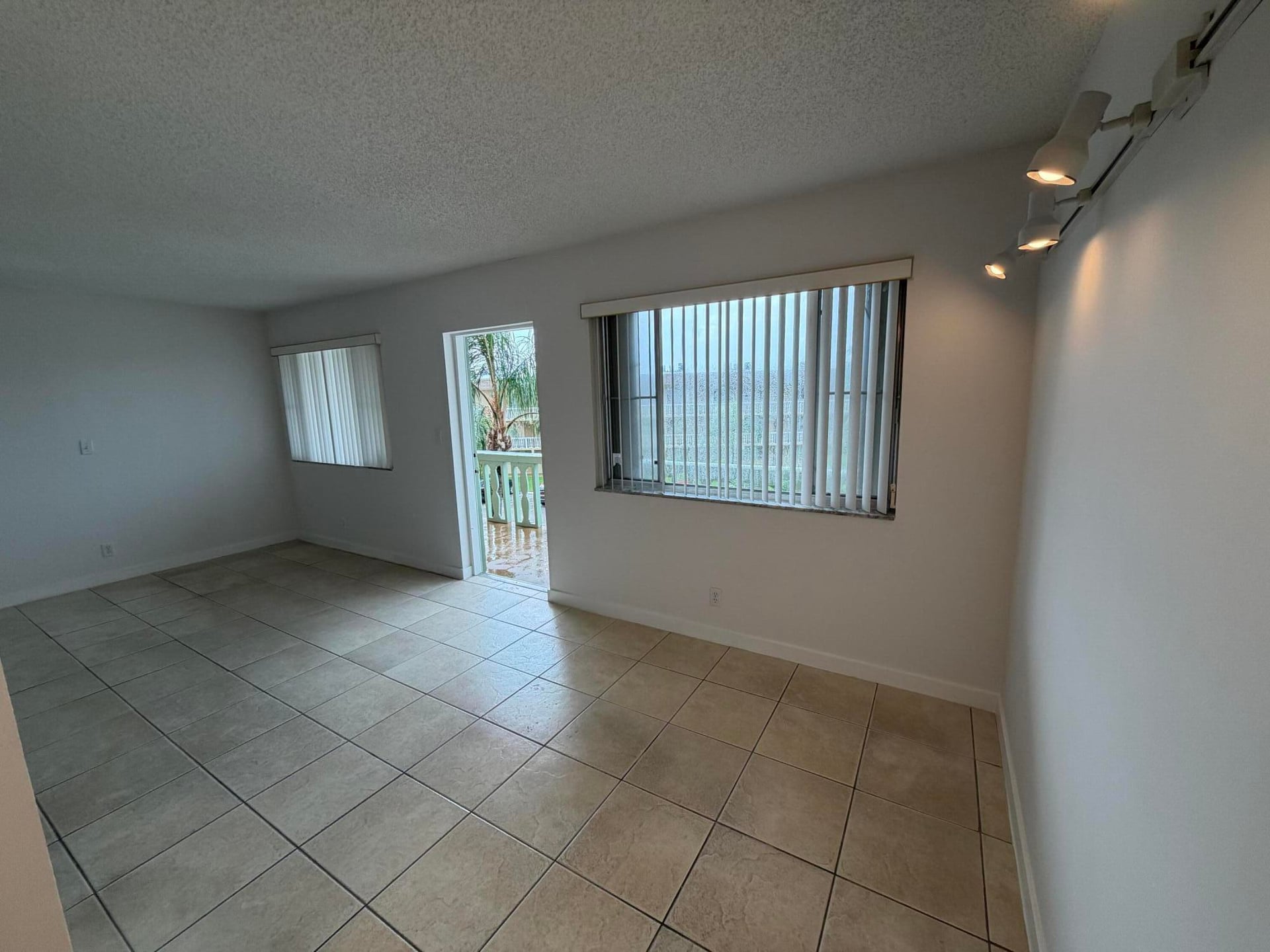 Unit 314 photo 10