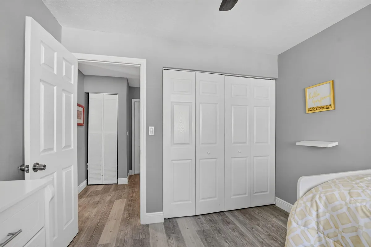 Residence photo 13