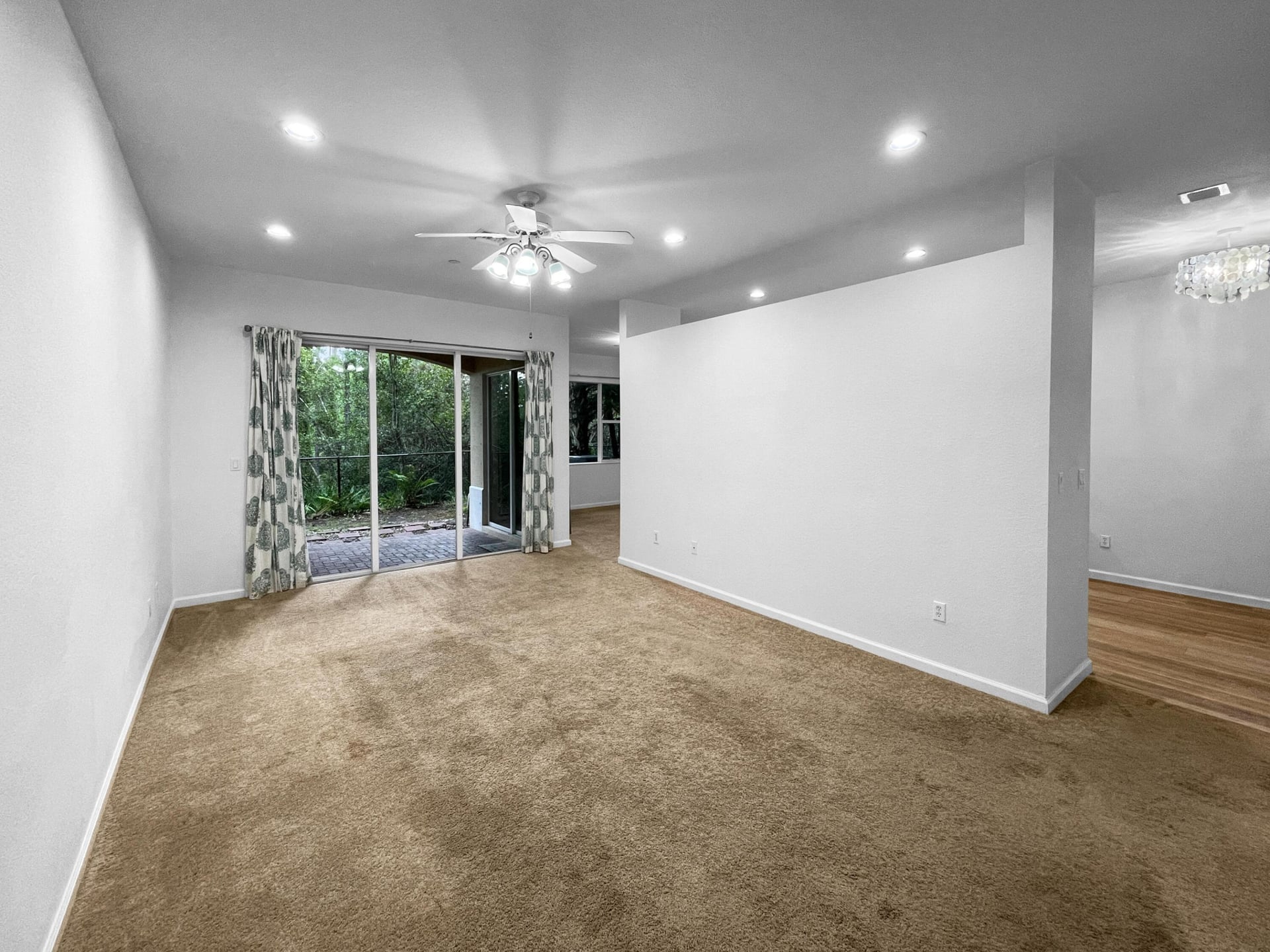  Residence photo 13