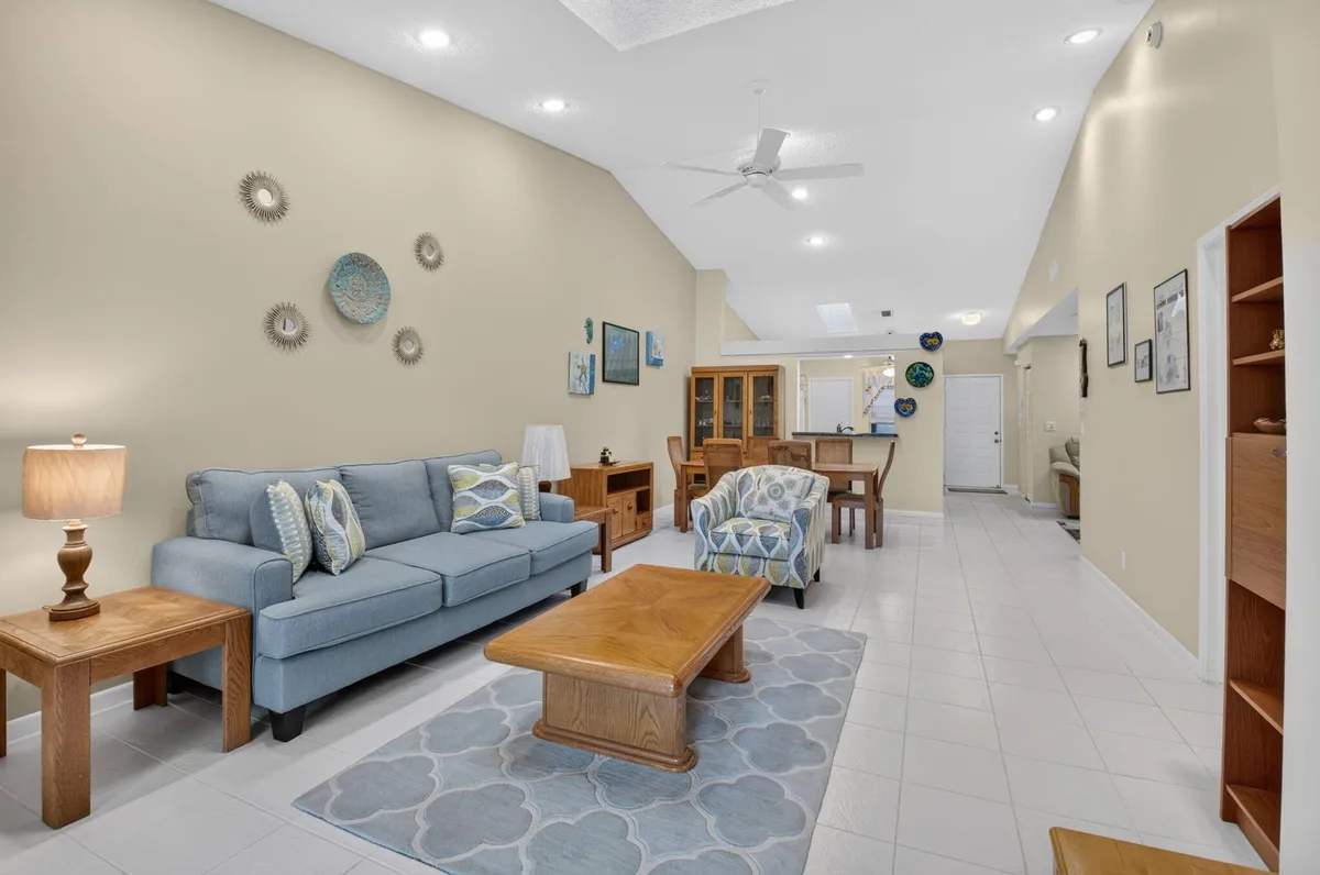 Residence photo 10