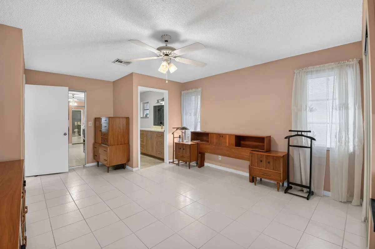  Residence photo 19